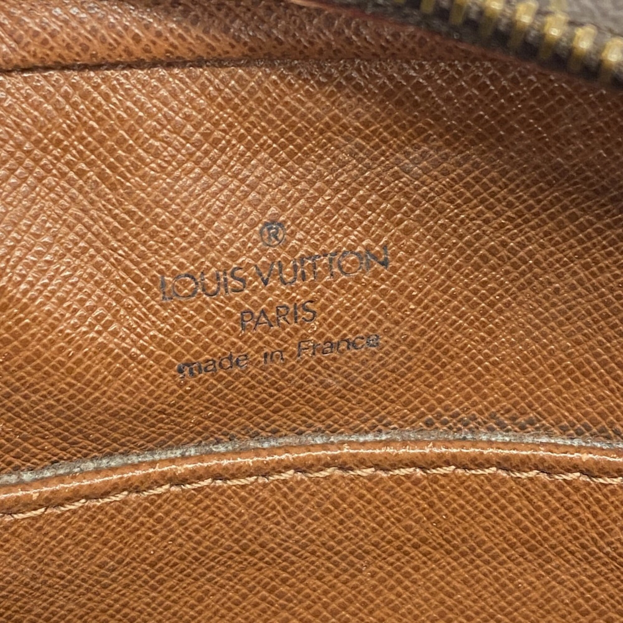 Louis Vuitton Brown Clutch Bag (Pre-Owned)