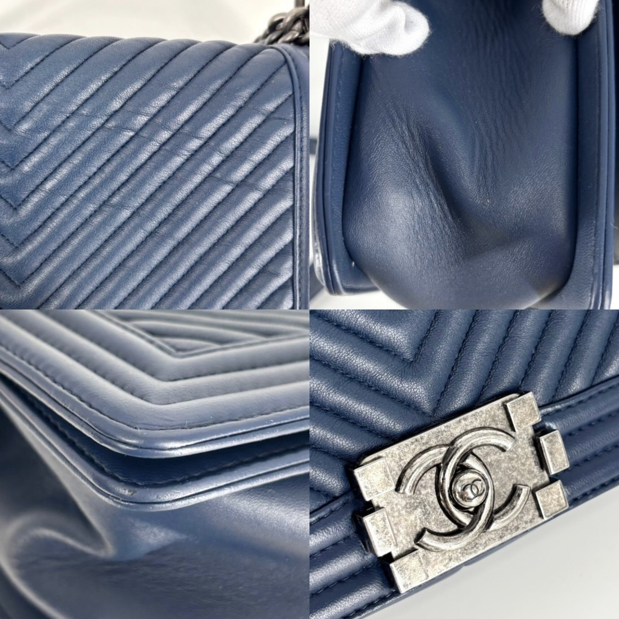 Chanel Navy Leather Shoulder Bag (Pre-Owned)