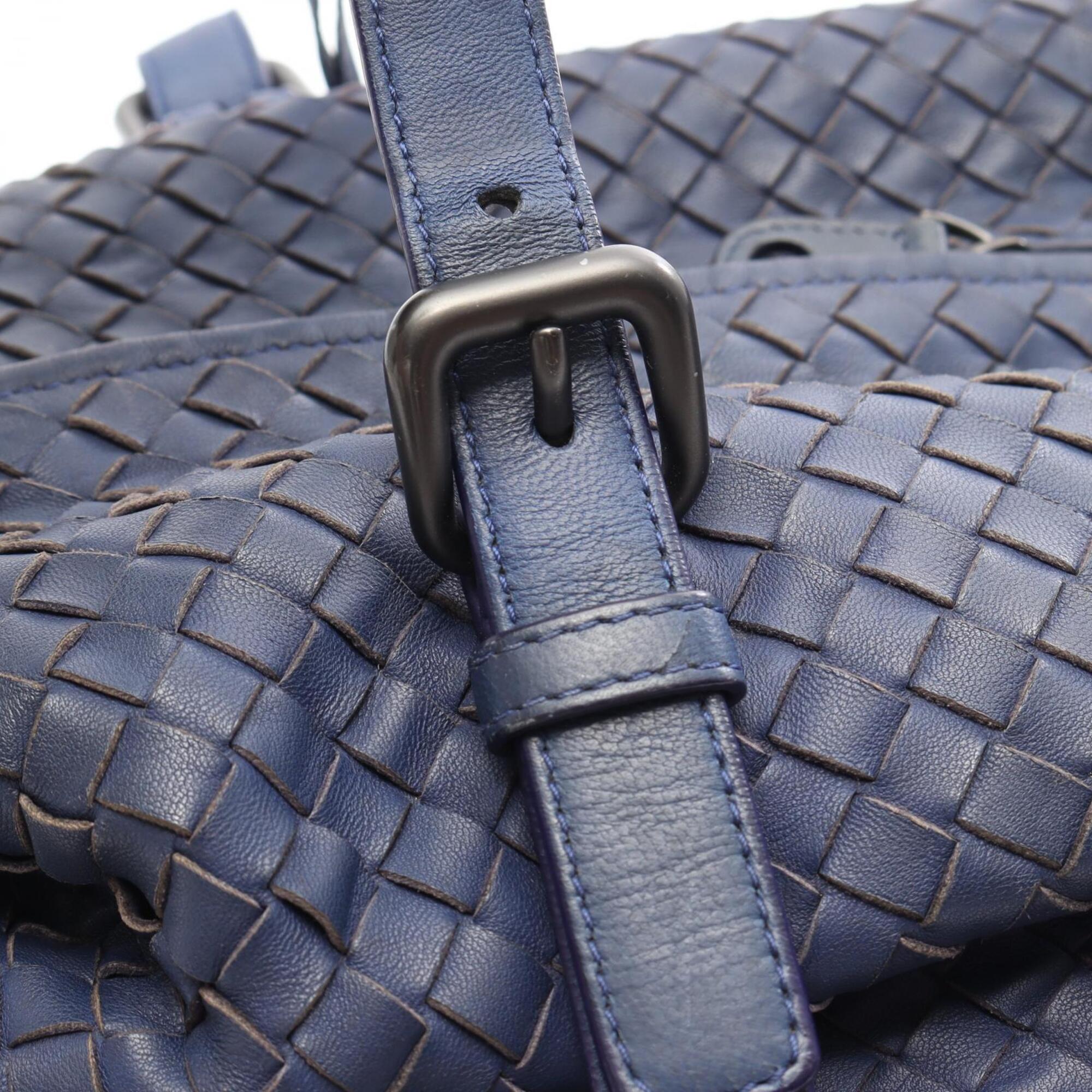 Bottega Veneta Navy Leather Handbag (Pre-Owned)
