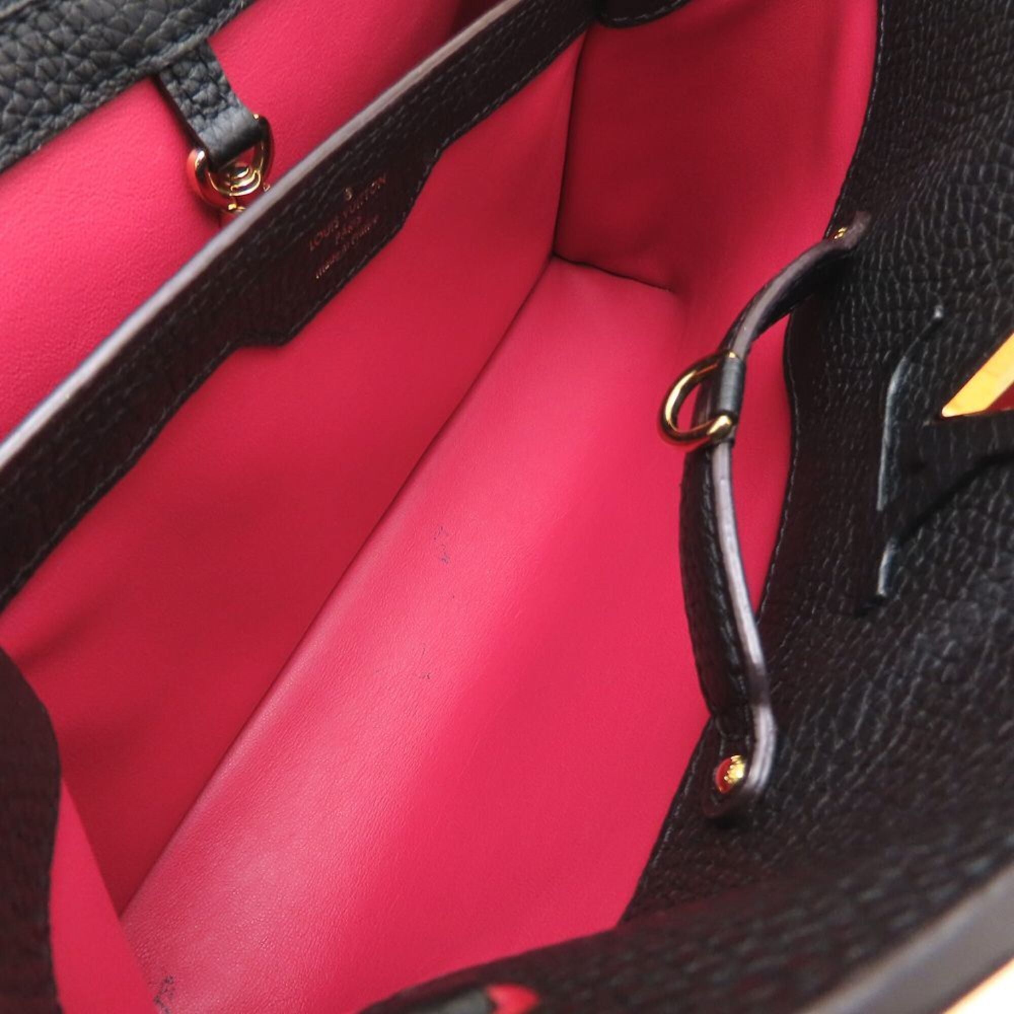 Louis Vuitton Noir Leather Handbag (Pre-Owned)