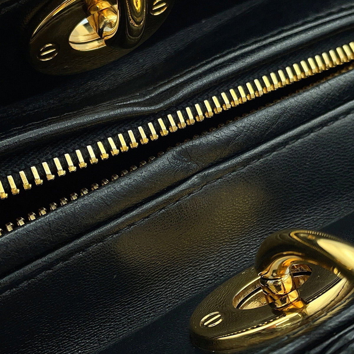 Christian Dior Black Leather Handbag (Pre-Owned)