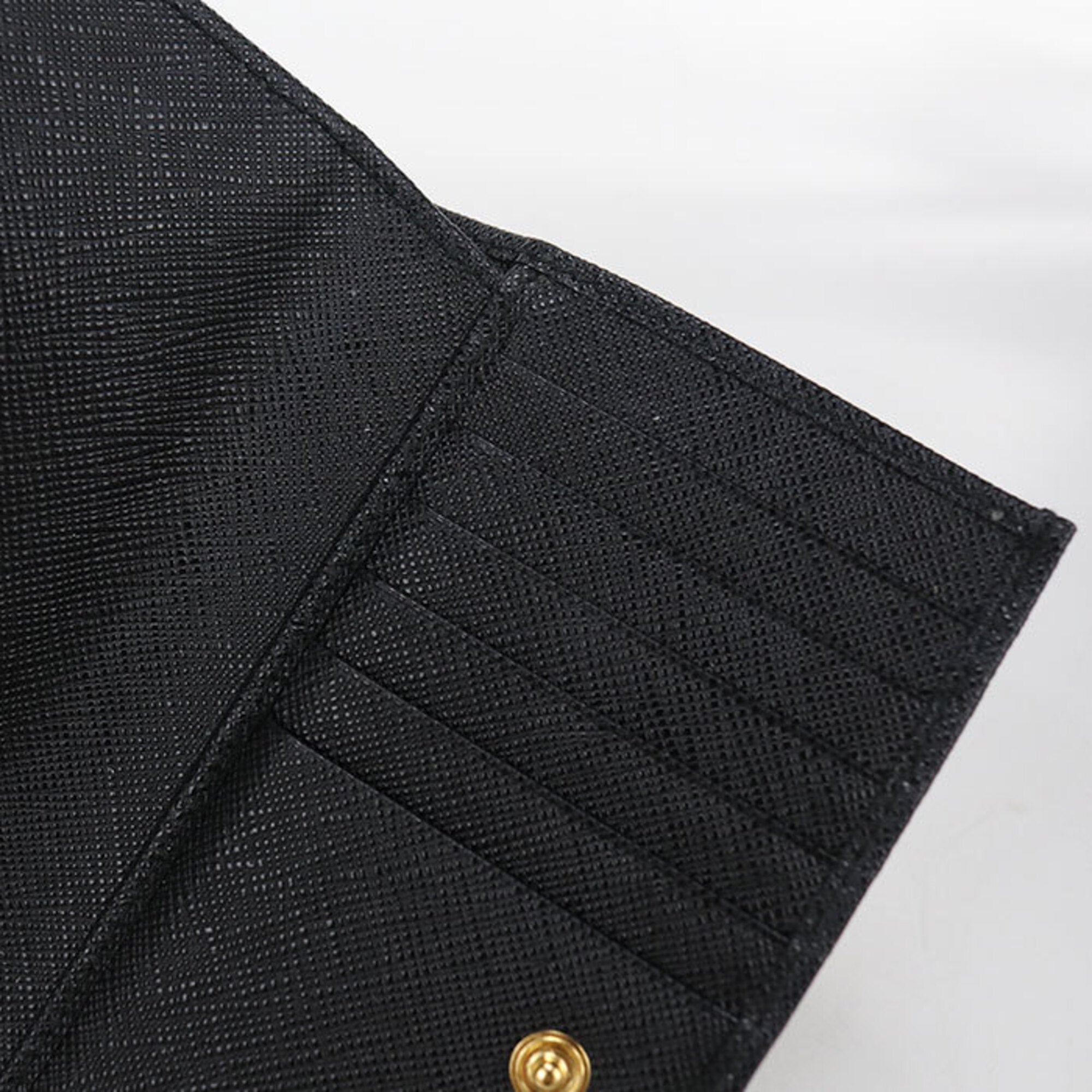 Prada Black Leather Wallet (Bi-Fold) (Pre-Owned)