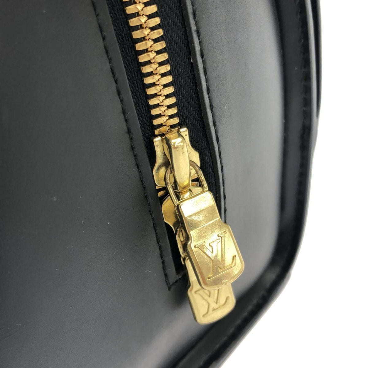 Louis Vuitton Black Leather Handbag (Pre-Owned)