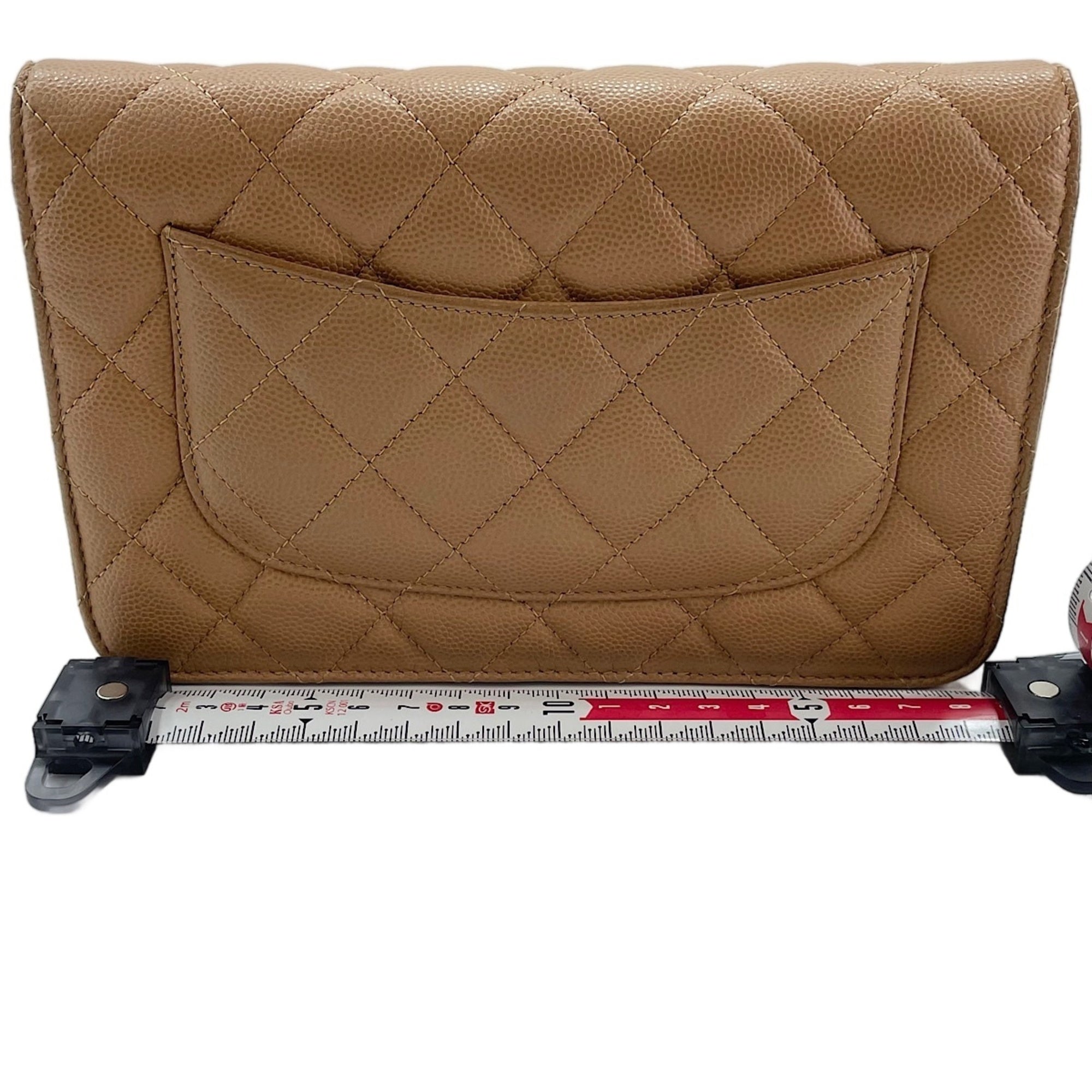 Chanel Beige Shoulder Bag (Pre-Owned)