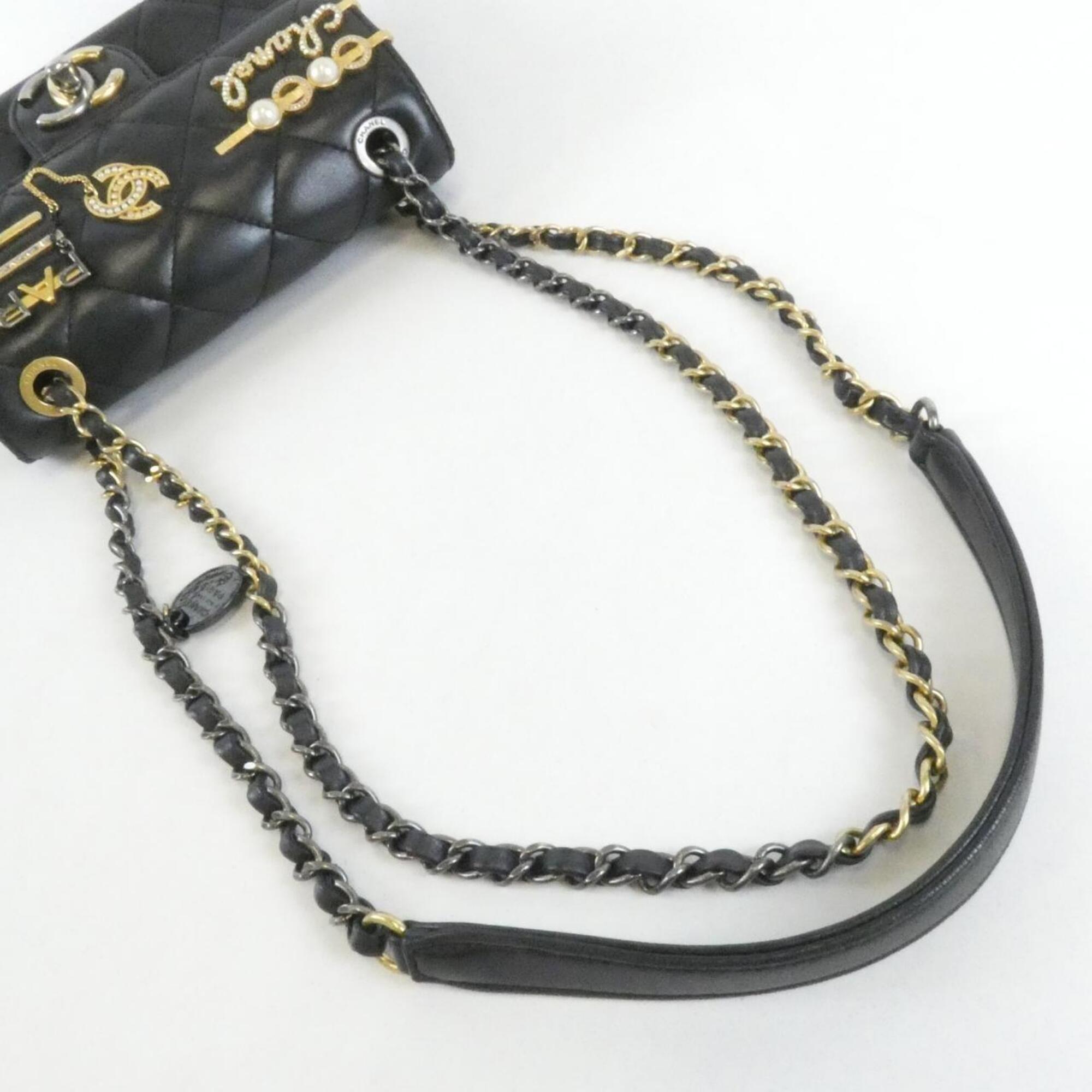 Chanel Black Leather Shoulder Bag (Pre-Owned)