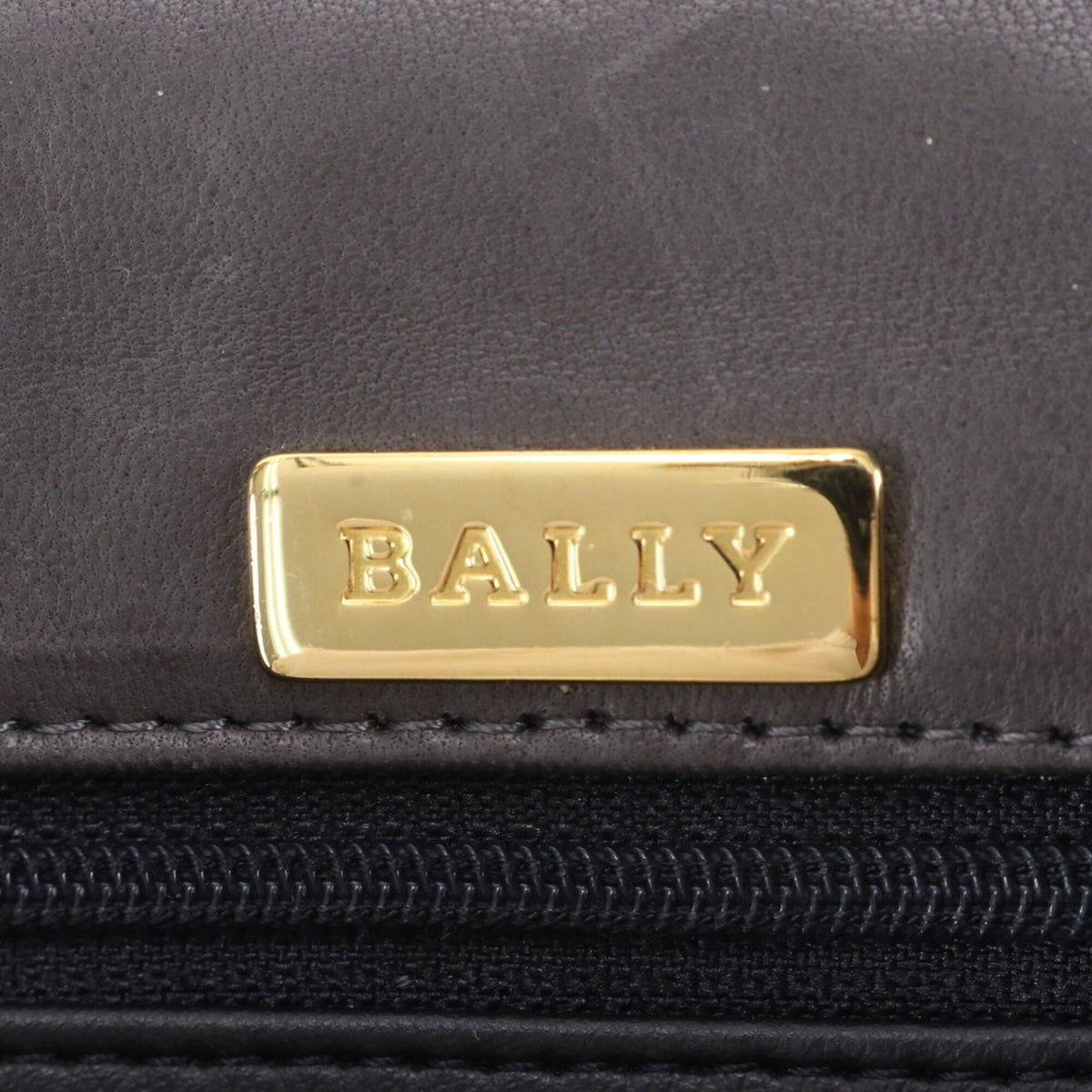 Bally Gray Leather Crossbody Bag Shoulder Bag (Pre-Owned)