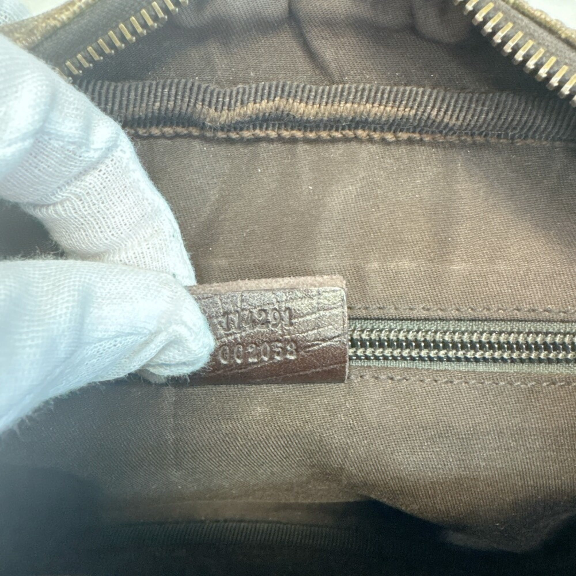 Gucci Beige Gg Supreme Shoulder Bag (Pre-Owned)