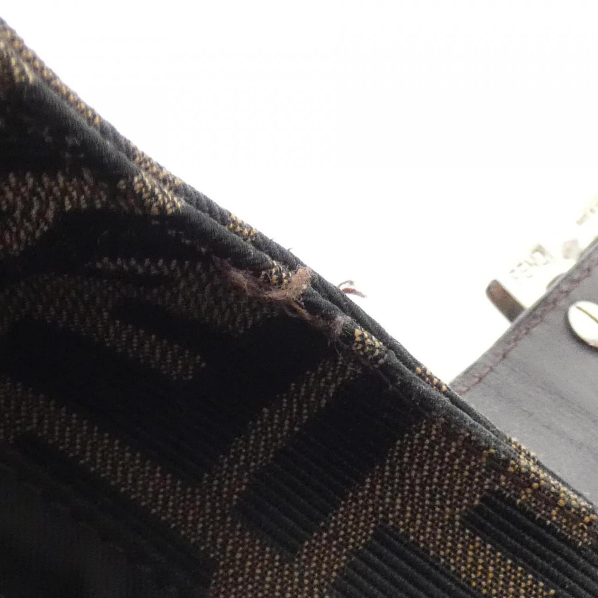 Fendi Silver Canvas Shoulder Bag (Pre-Owned)