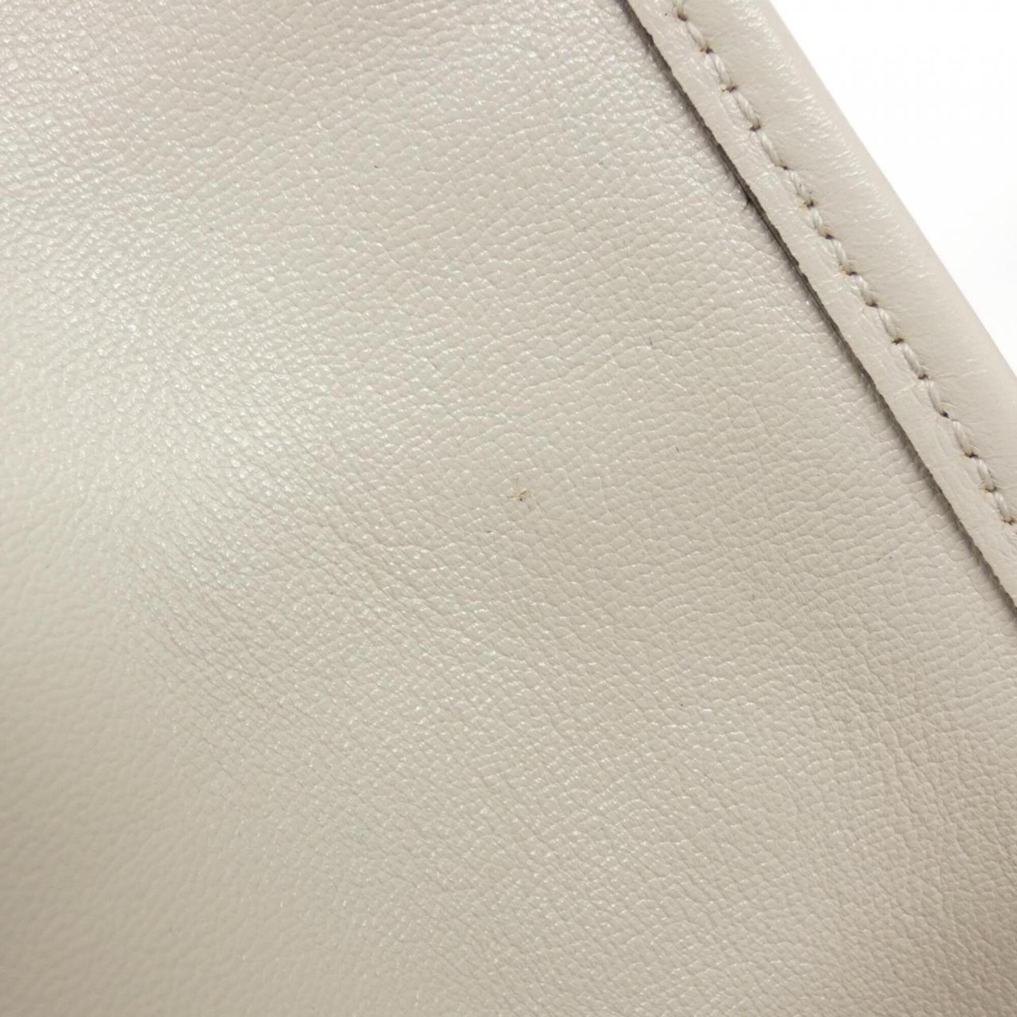 Gucci Beige White Gg Canvas Leather Handbag (Pre-Owned)