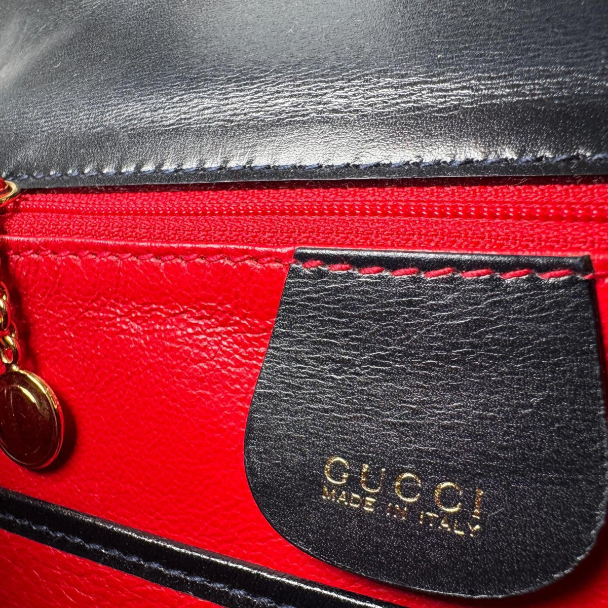 Gucci Black Leather Handbag Shoulder Bag (Pre-Owned)