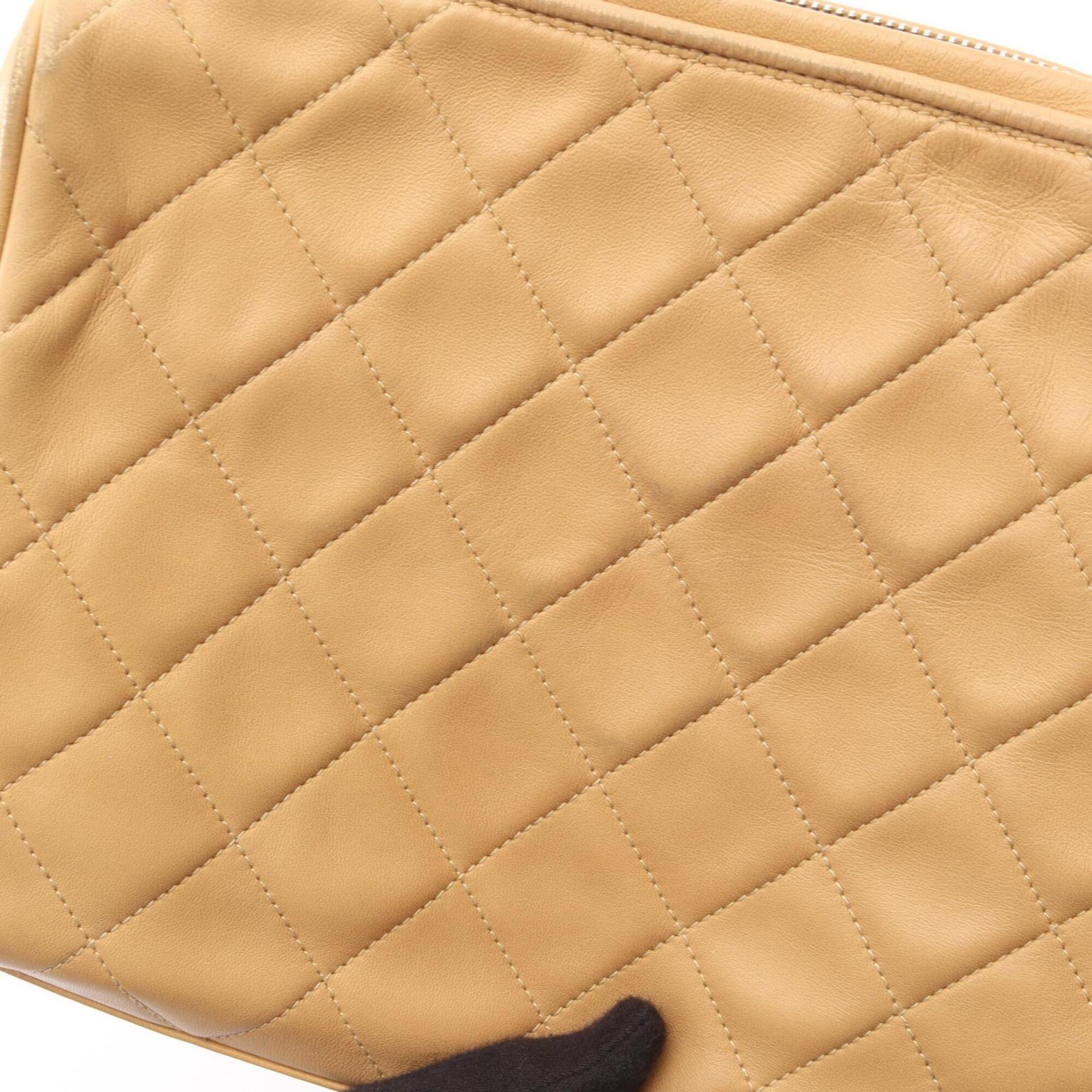 Chanel Beige Leather Handbag Shoulder Bag (Pre-Owned)