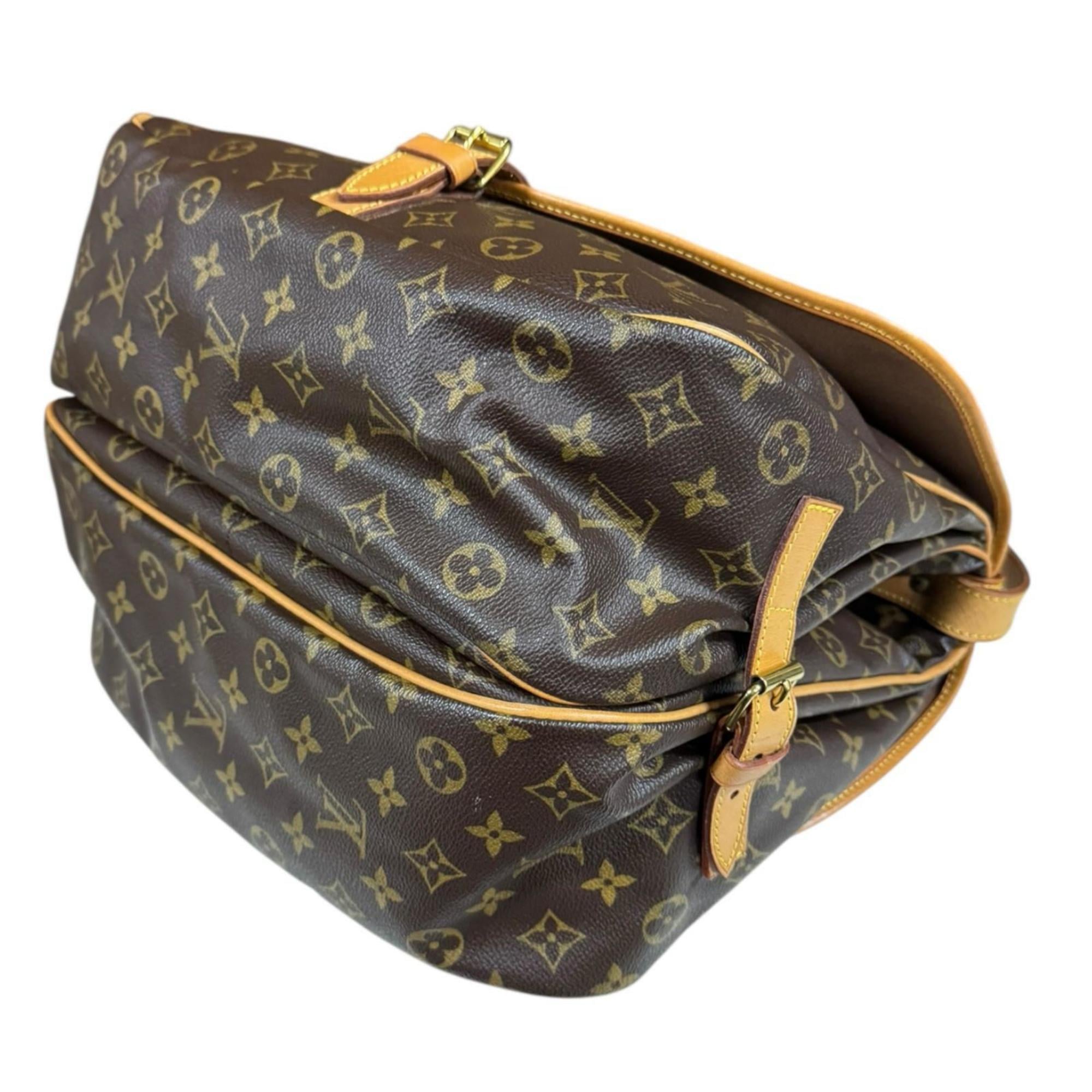 Louis Vuitton Brown Monogram Shoulder Bag (Pre-Owned)