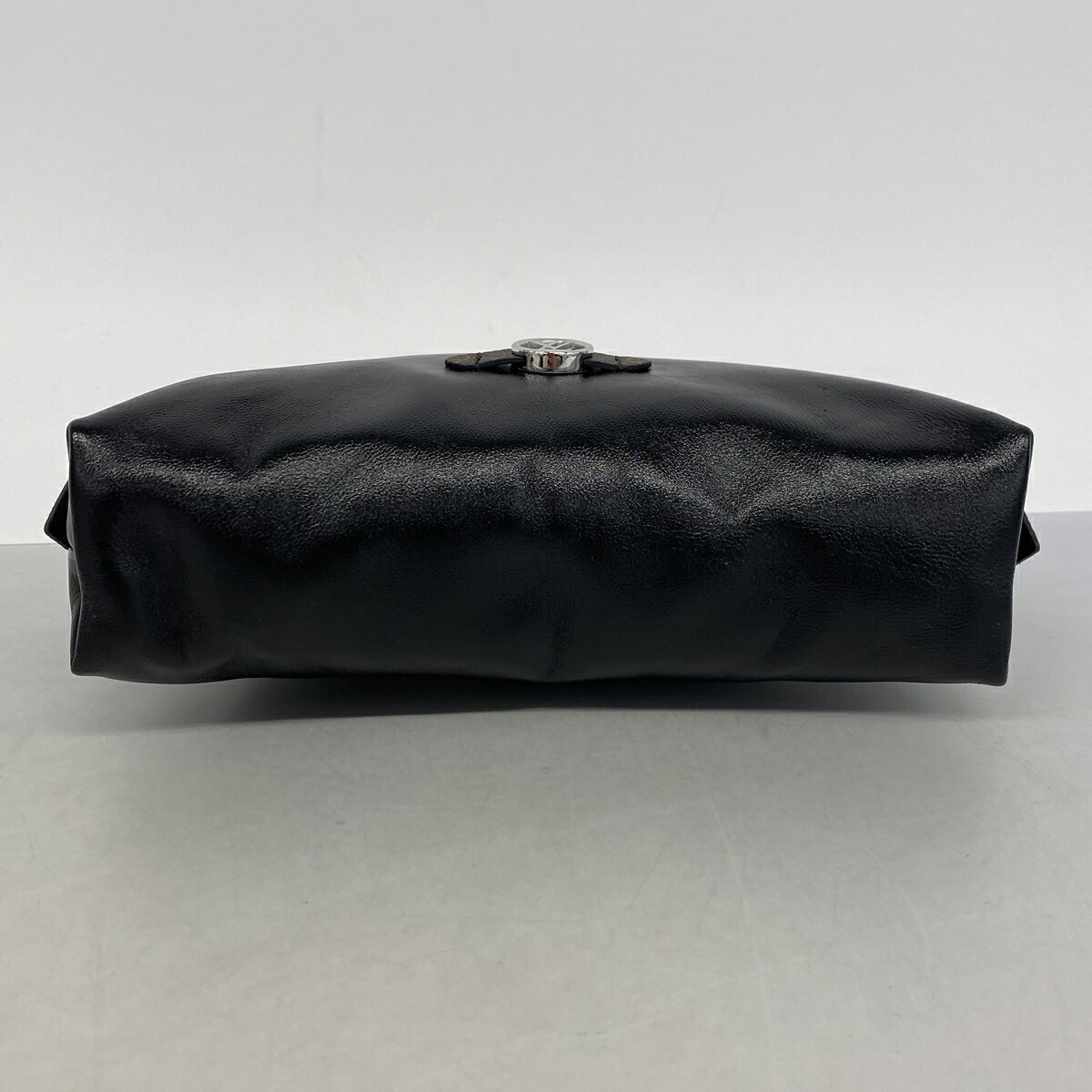 Louis Vuitton Black Pouch (Pre-Owned)