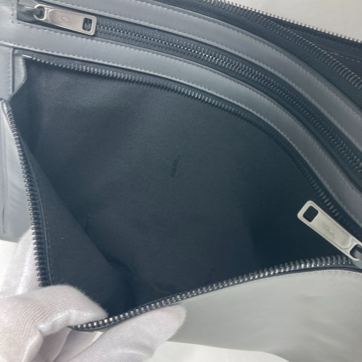 Fendi Gray Leather Clutch Bag (Pre-Owned)