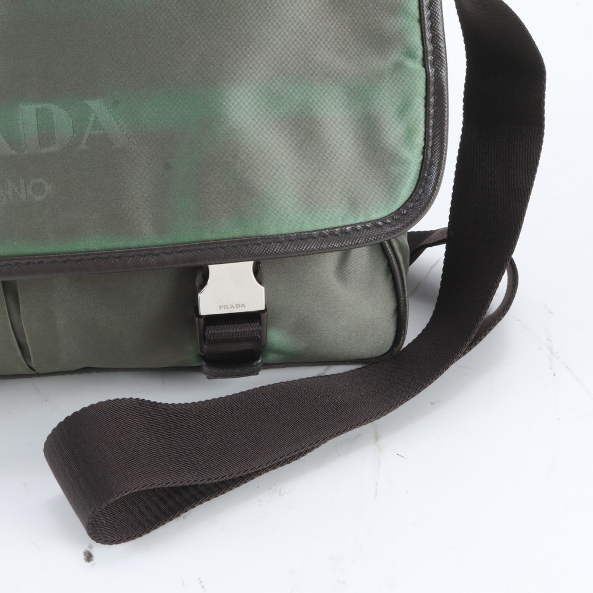 Prada Green Leather Nylon Messenger Bag Shoulder Bag (Pre-Owned)