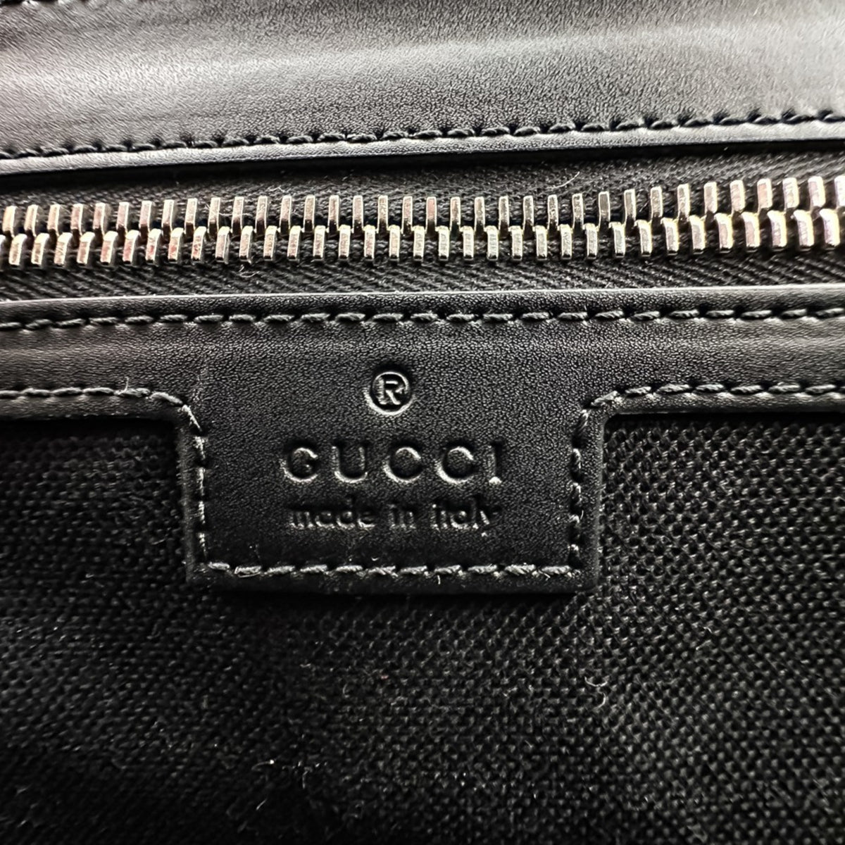 Gucci Black Gg Supreme Shoulder Bag (Pre-Owned)
