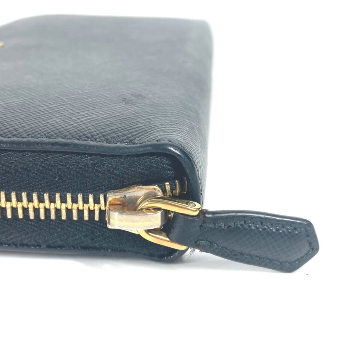 Prada Black Leather Long Wallet (Bi-Fold) (Pre-Owned)