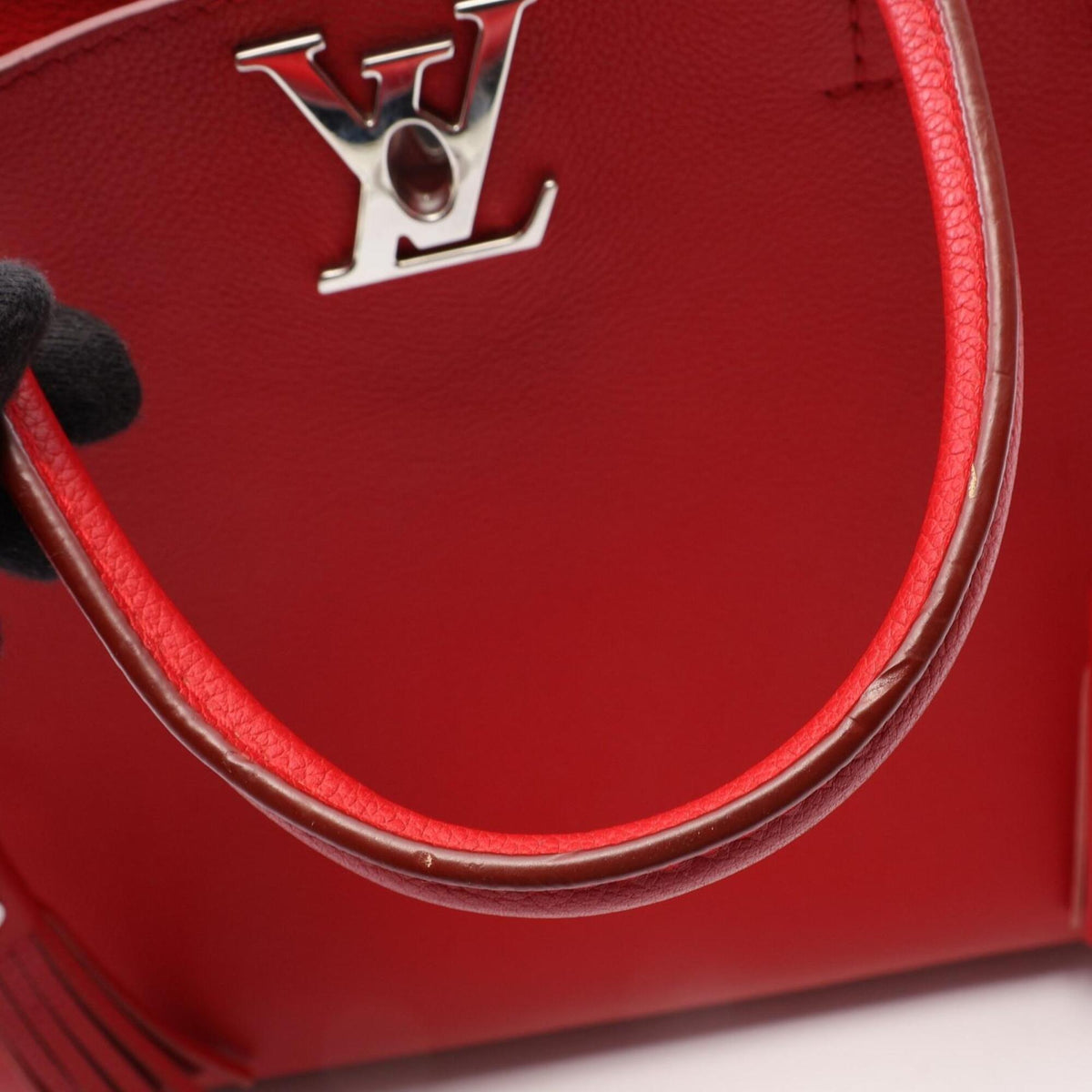Louis Vuitton Red Color Leather Handbag Tote Bag (Pre-Owned)