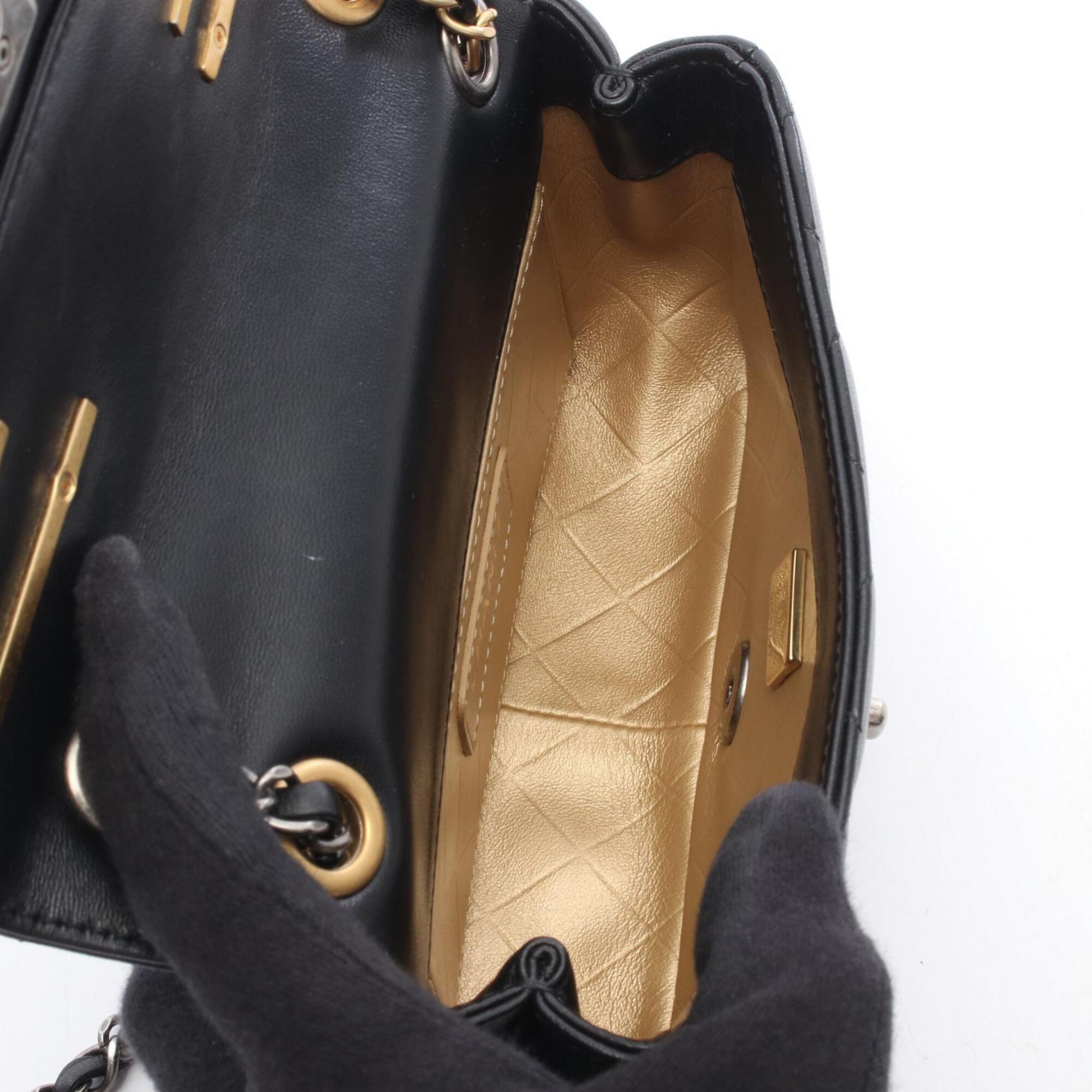Chanel Black Leather Handbag Shoulder Bag (Pre-Owned)