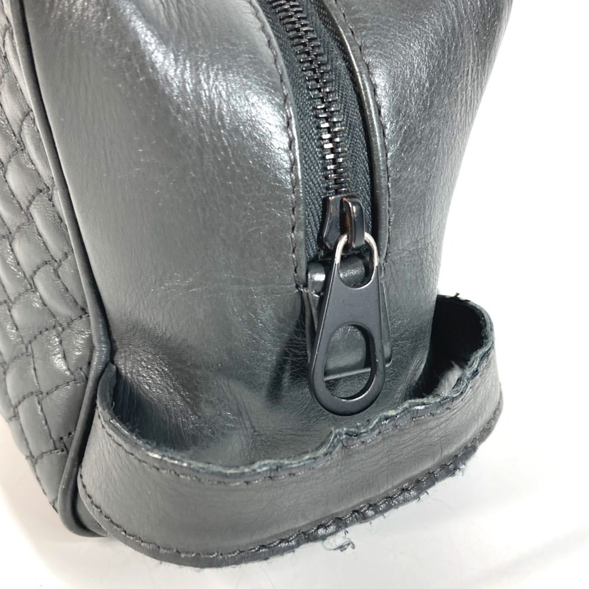 Bottega Veneta Intrecciato Dark Gray Leather Clutch Bag Handbag (Pre-Owned)