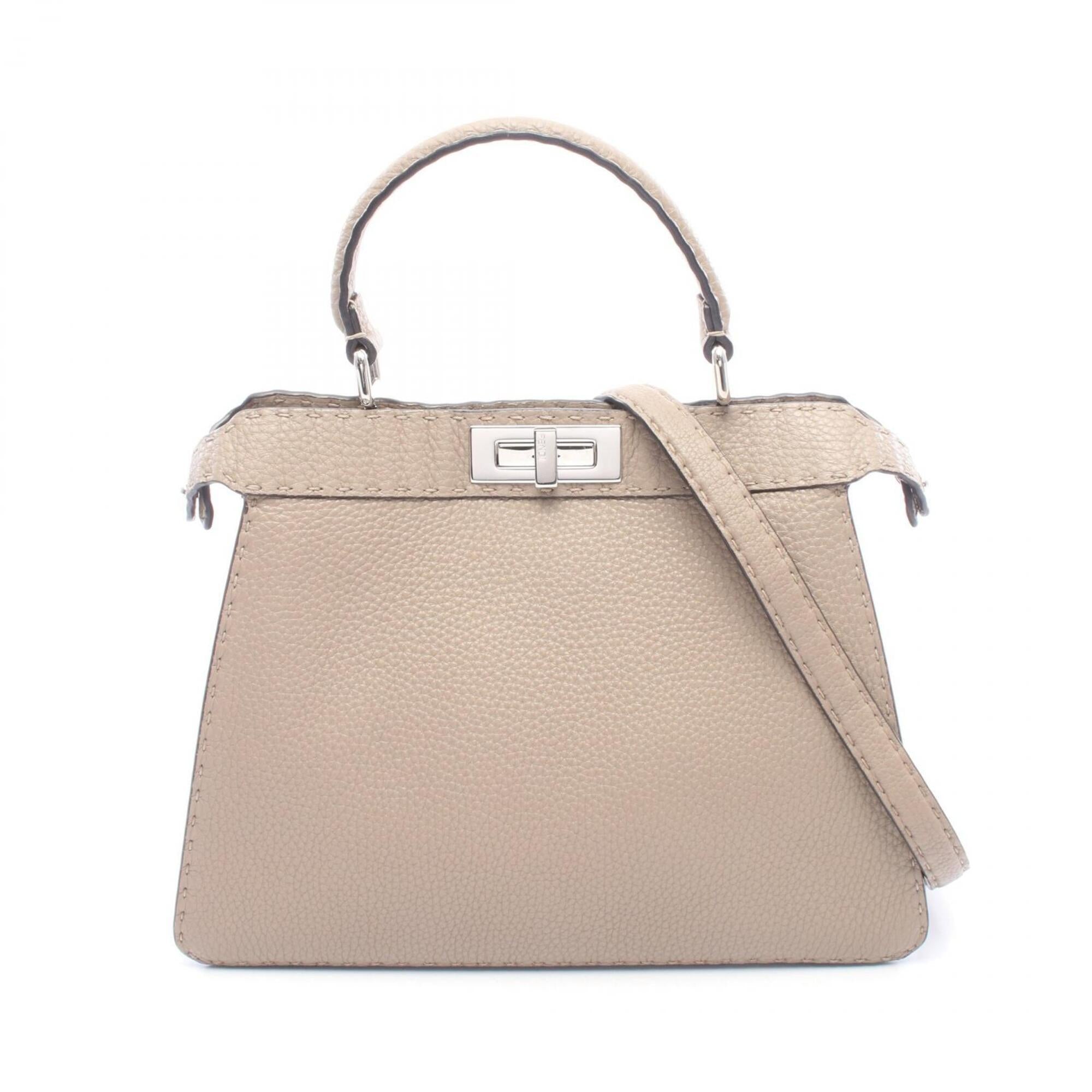 Fendi Beige Leather Handbag (Pre-Owned)