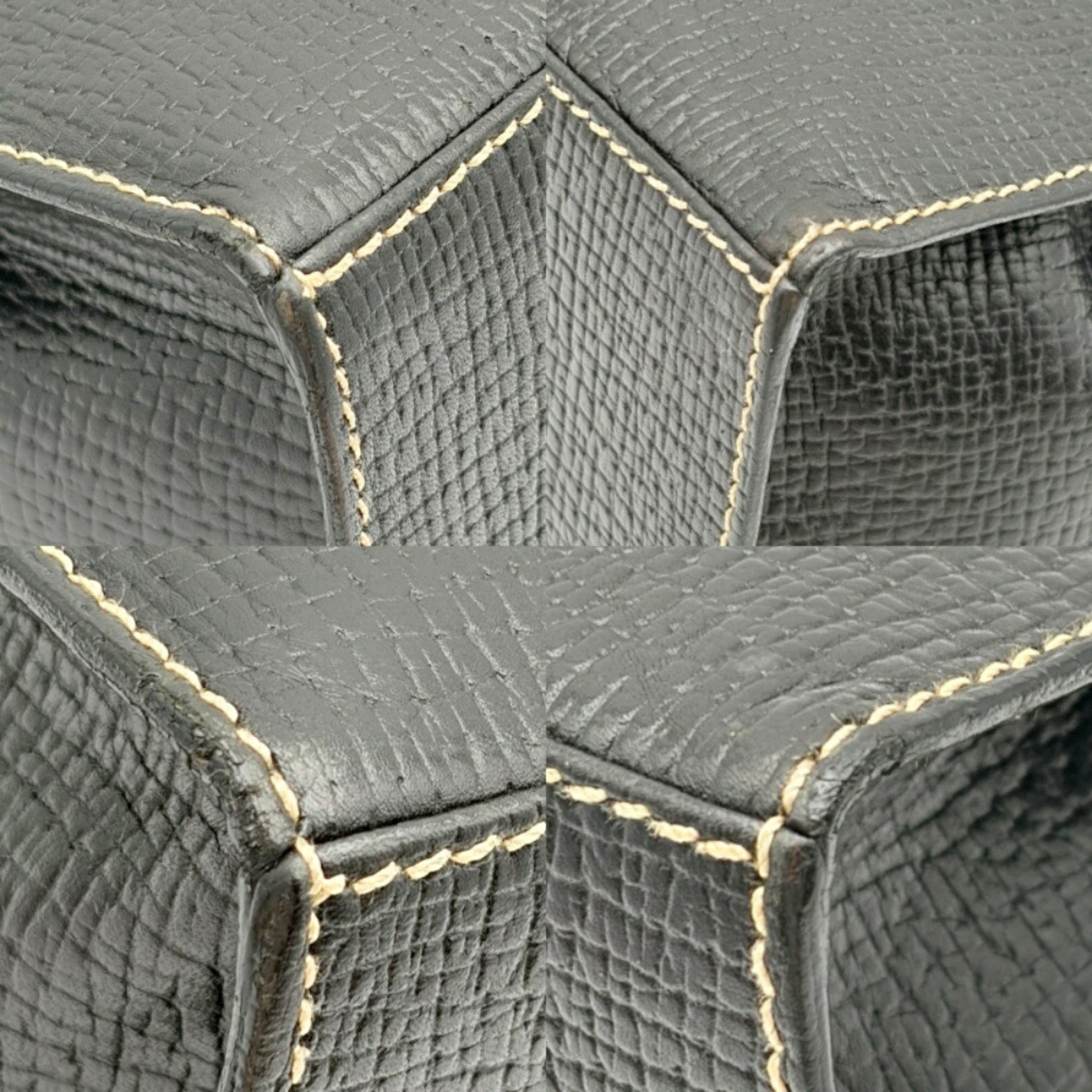 Loewe Barcelona Black Leather Shoulder Bag (Pre-Owned)