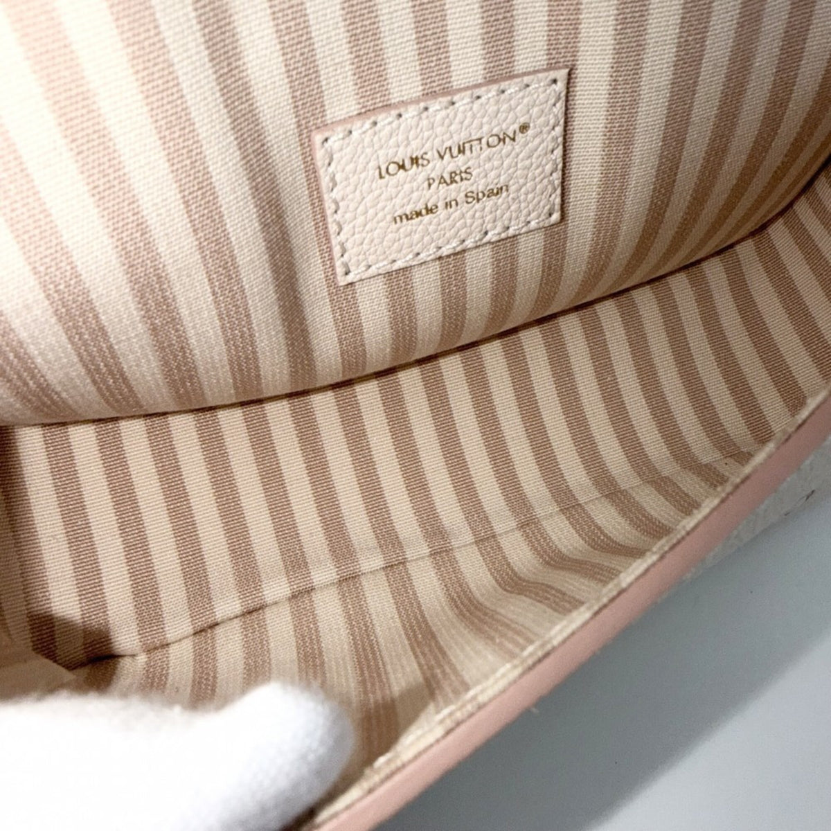 Louis Vuitton Beige Pink Monogram Empreinte Handbag Shoulder Bag (Pre-Owned)