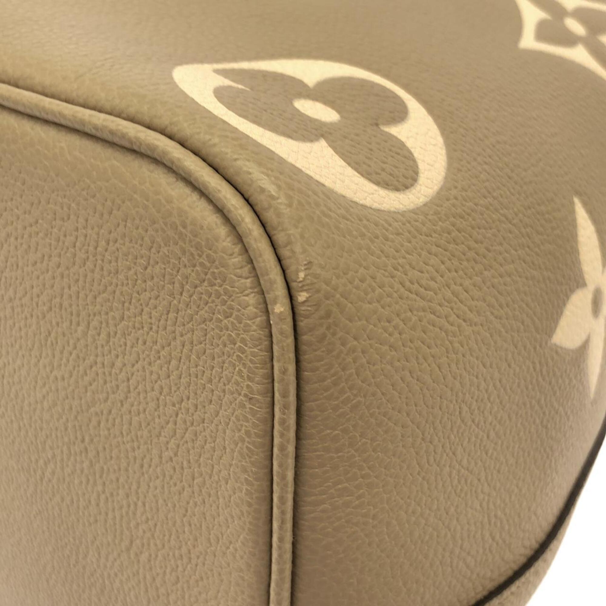 Louis Vuitton Tourterelle Leather Shoulder Bag (Pre-Owned)