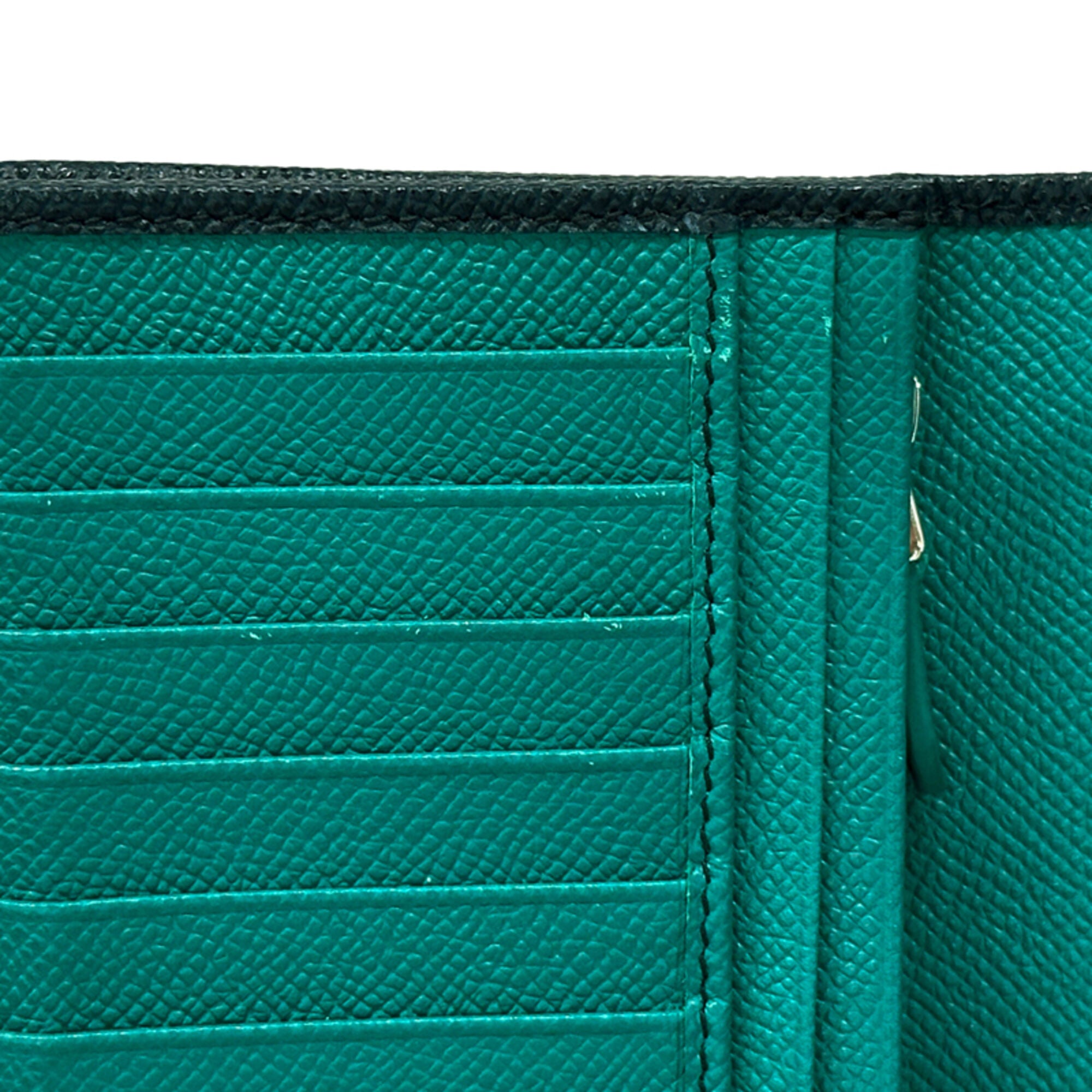 Bvlgari Green Navy Leather Wallet (Bi-Fold) (Pre-Owned)