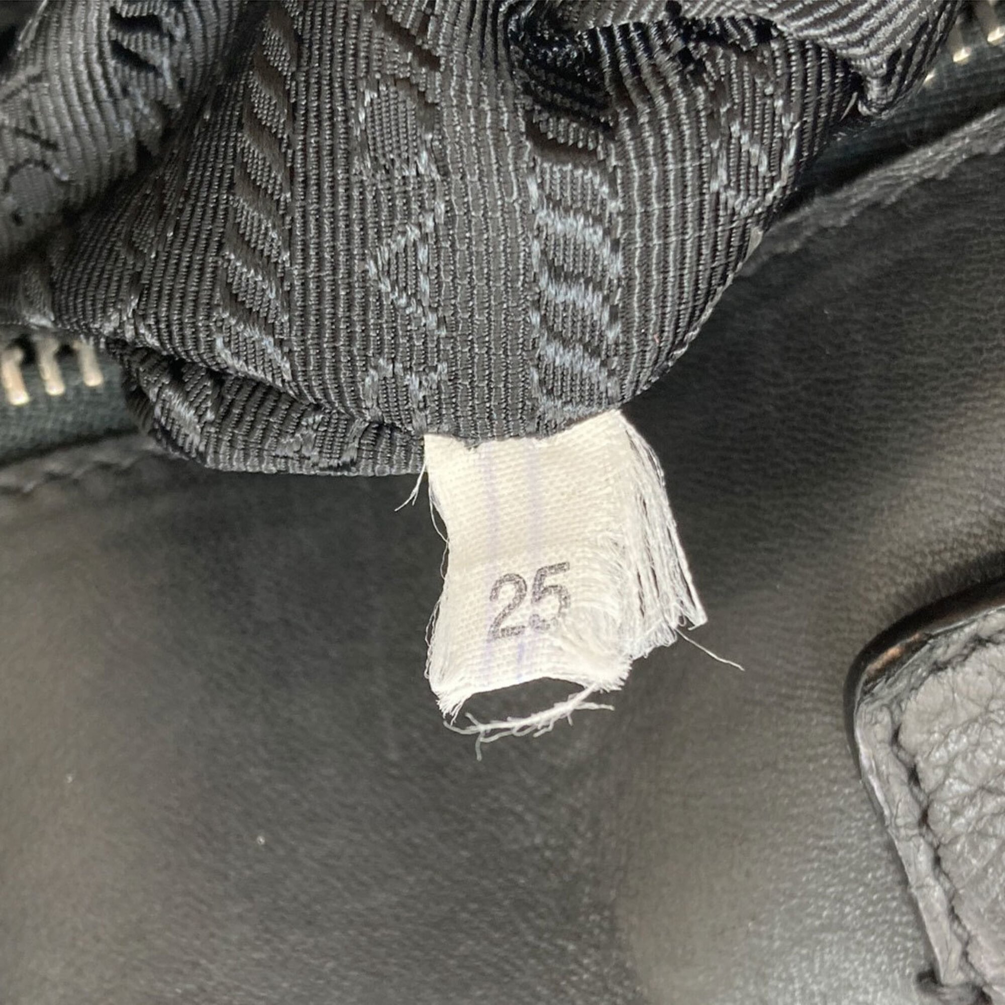 Prada Black Leather Handbag (Pre-Owned)