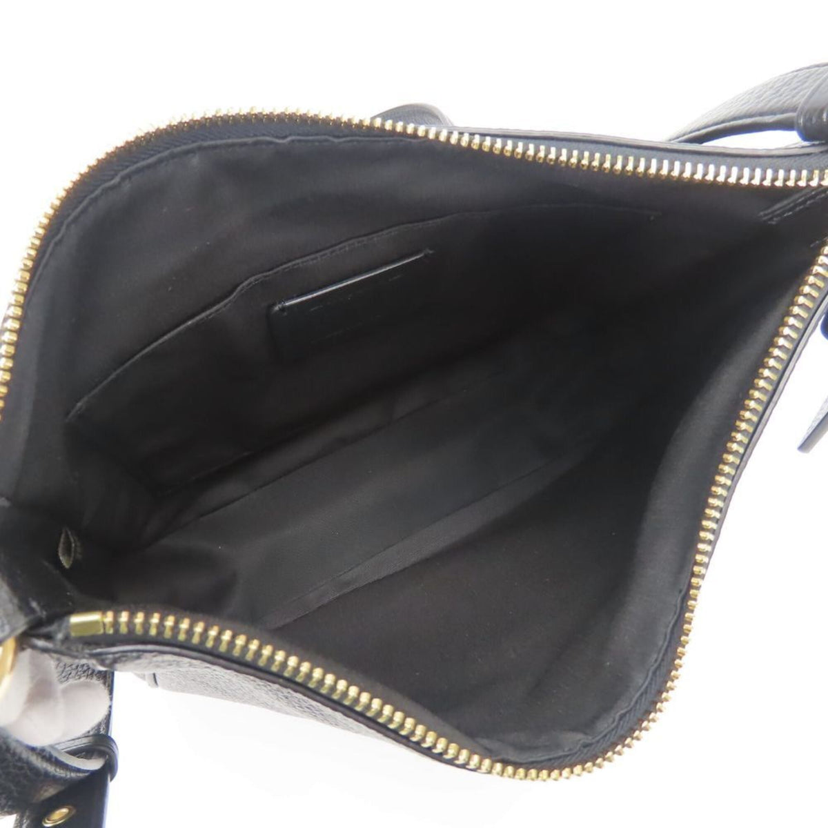 Coach Black Leather Shoulder Bag (Pre-Owned)