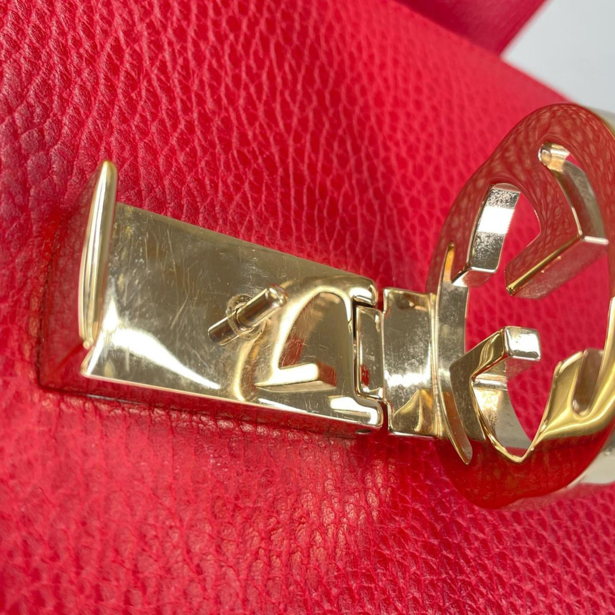 Gucci Red Color Leather Shoulder Bag (Pre-Owned)