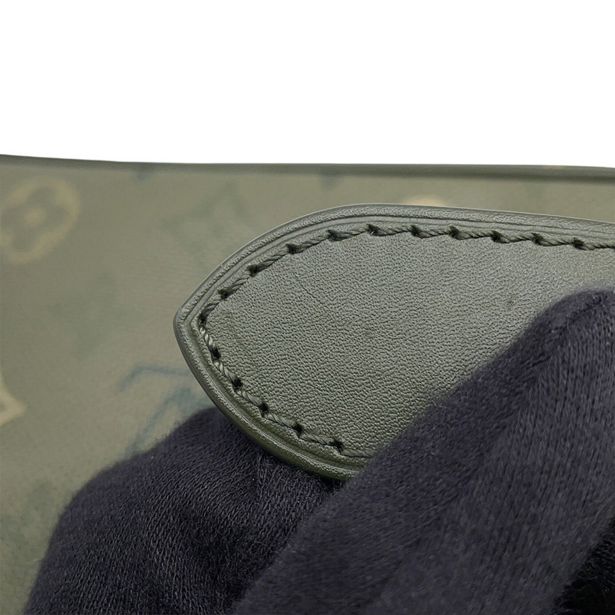 Louis Vuitton Green Khaki Monogram Monogram Clutch Bag Handbag Pouch (Pre-Owned)