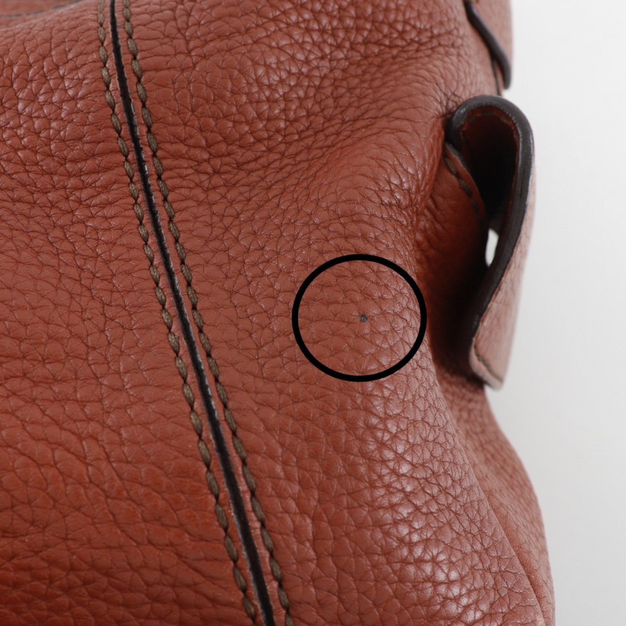 Tod's Brown Leather Shoulder Bag (Pre-Owned)
