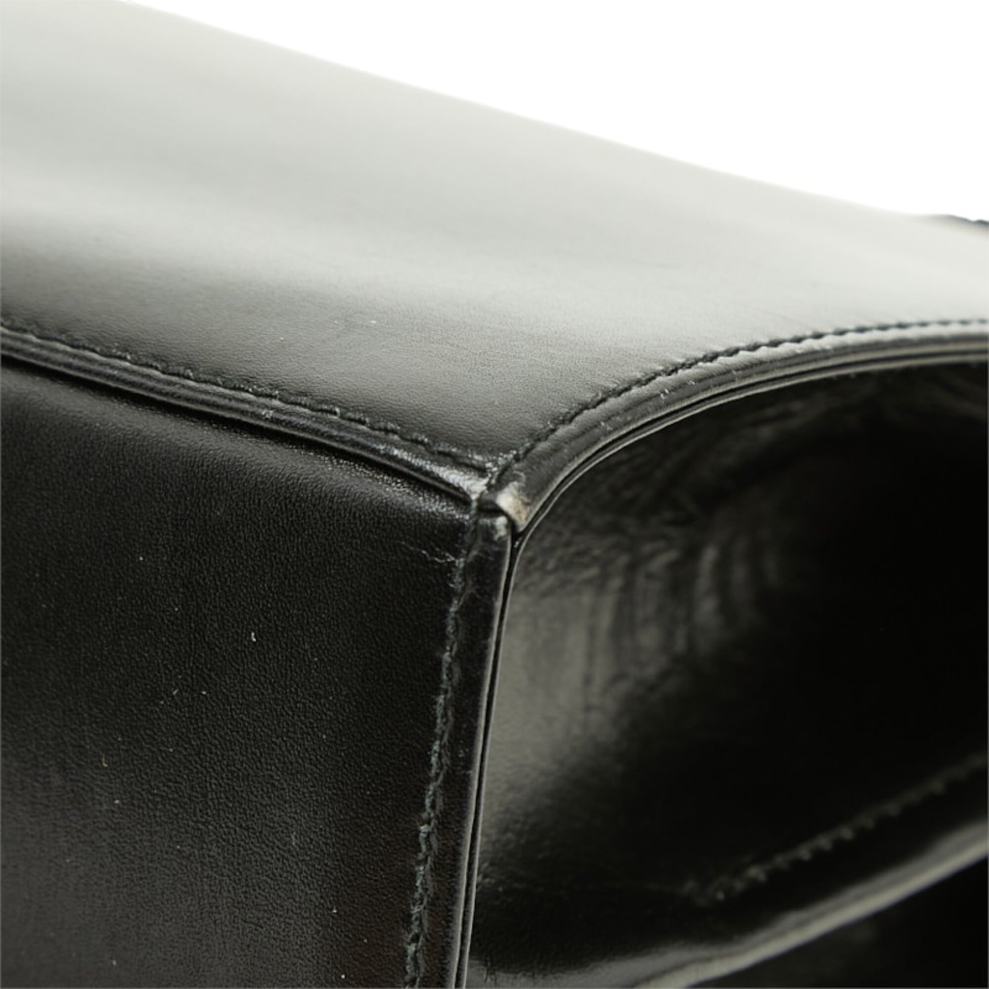 Salvatore Ferragamo Black Leather Handbag Shoulder Bag (Pre-Owned)