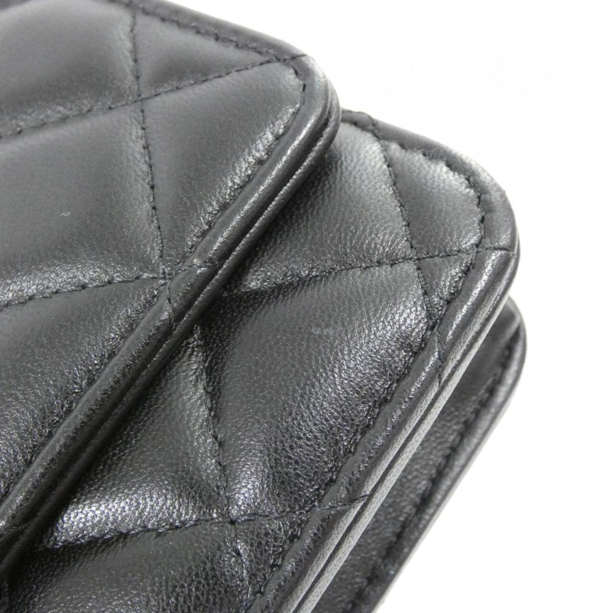 Chanel Black Leather Chain/Shoulder Wallet (Pre-Owned)