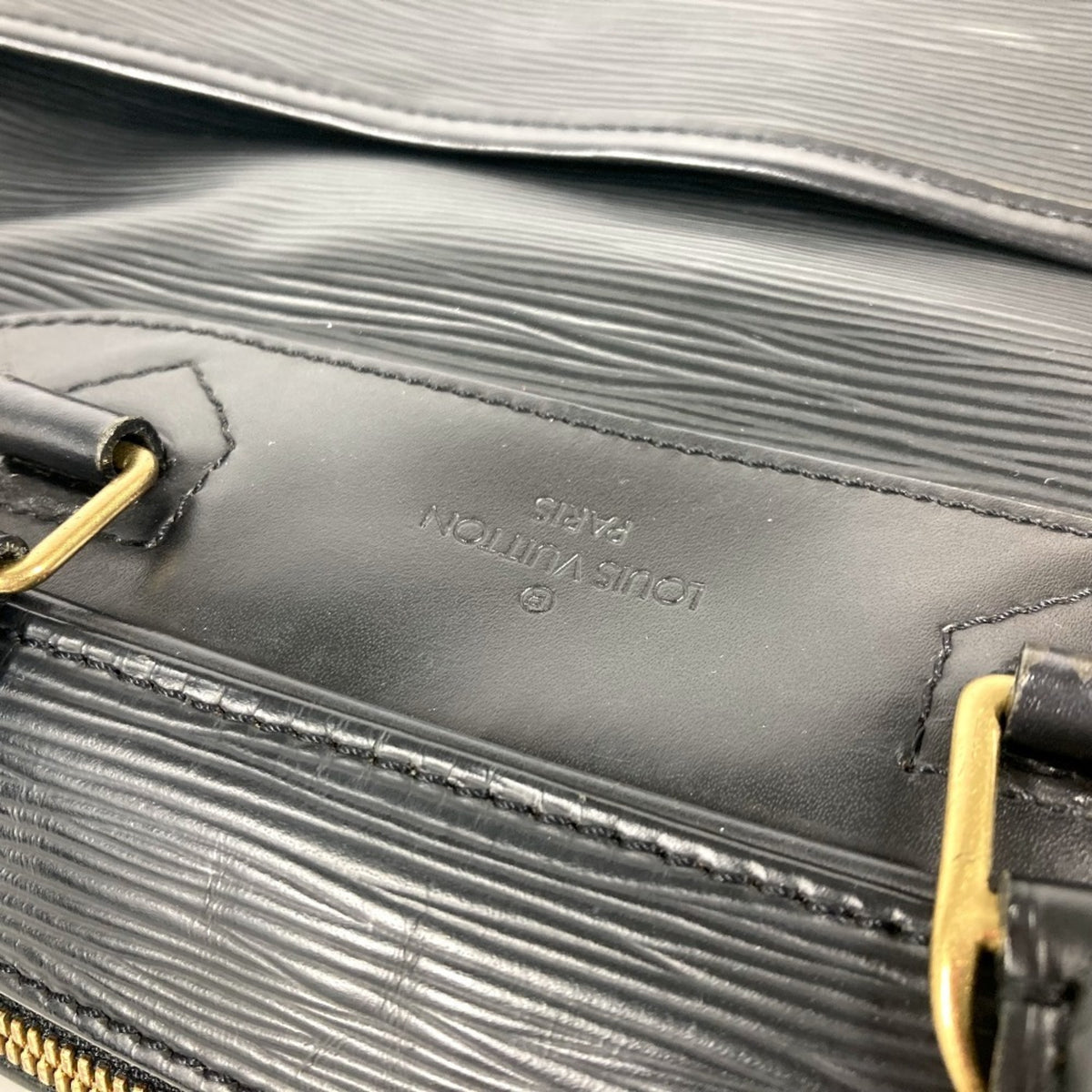 Louis Vuitton Black Noir Epi Leather Handbag Tote Bag (Pre-Owned)