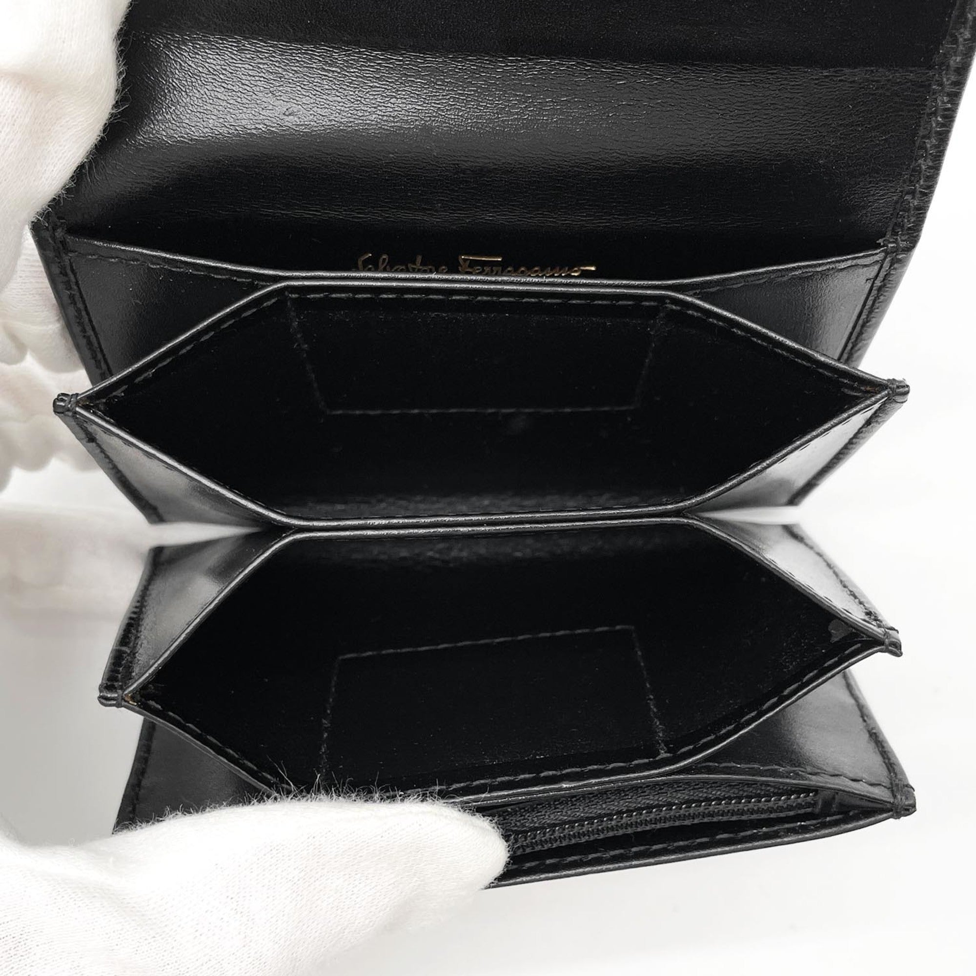 Salvatore Ferragamo Black Metal Leather Coin Purse/Coin Case (Pre-Owned)
