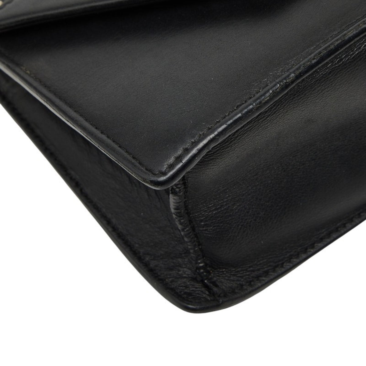Saint Laurent Black Leather Shoulder Bag (Pre-Owned)