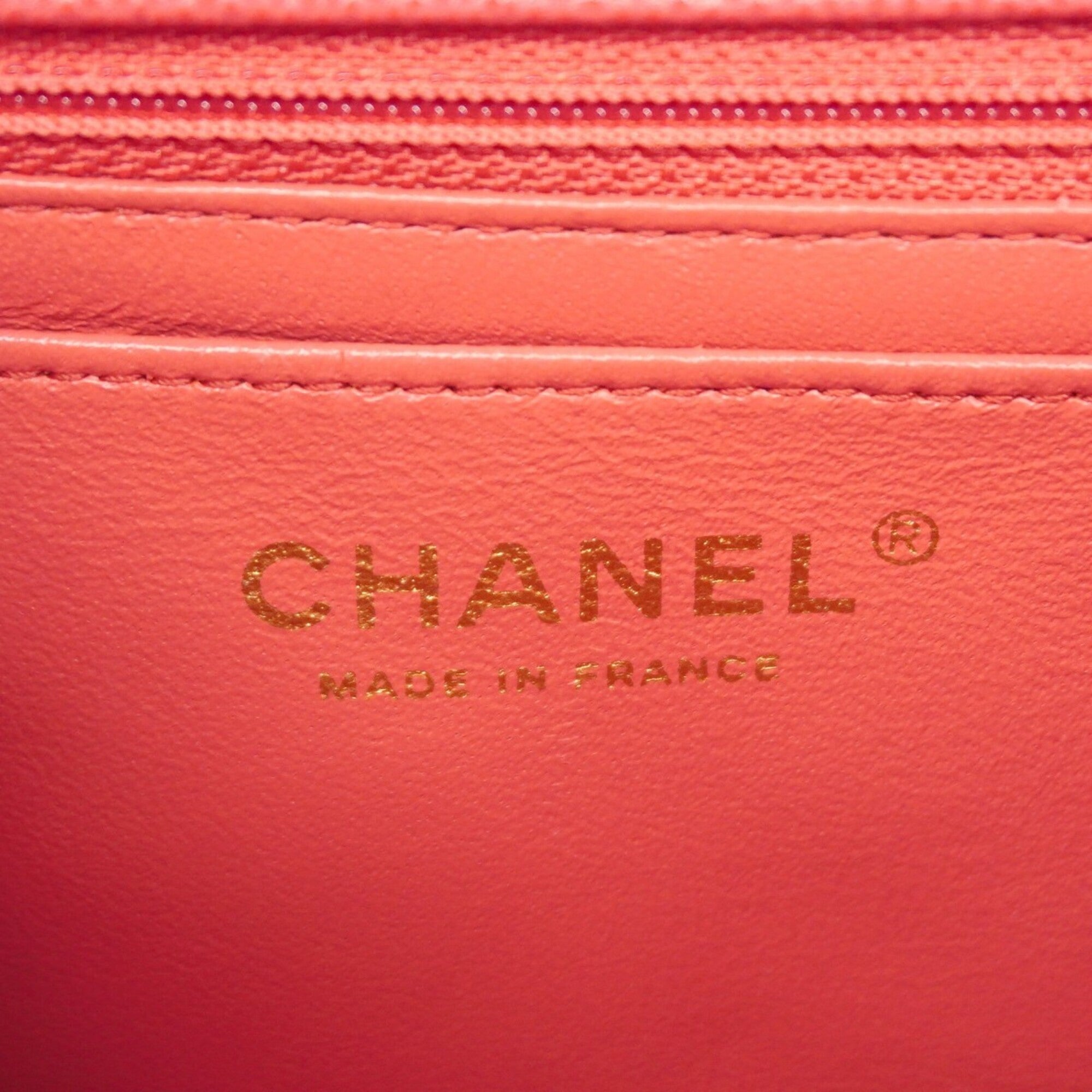 Chanel Pink Grained Calfskin Shoulder Bag (Pre-Owned)