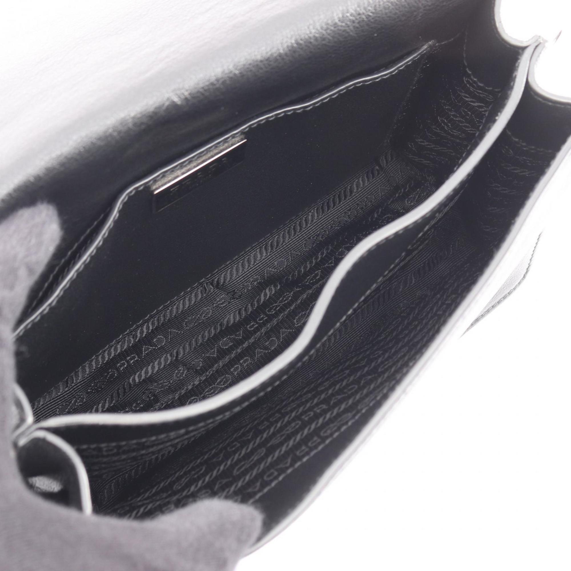 Prada Black Leather Shoulder Bag (Pre-Owned)