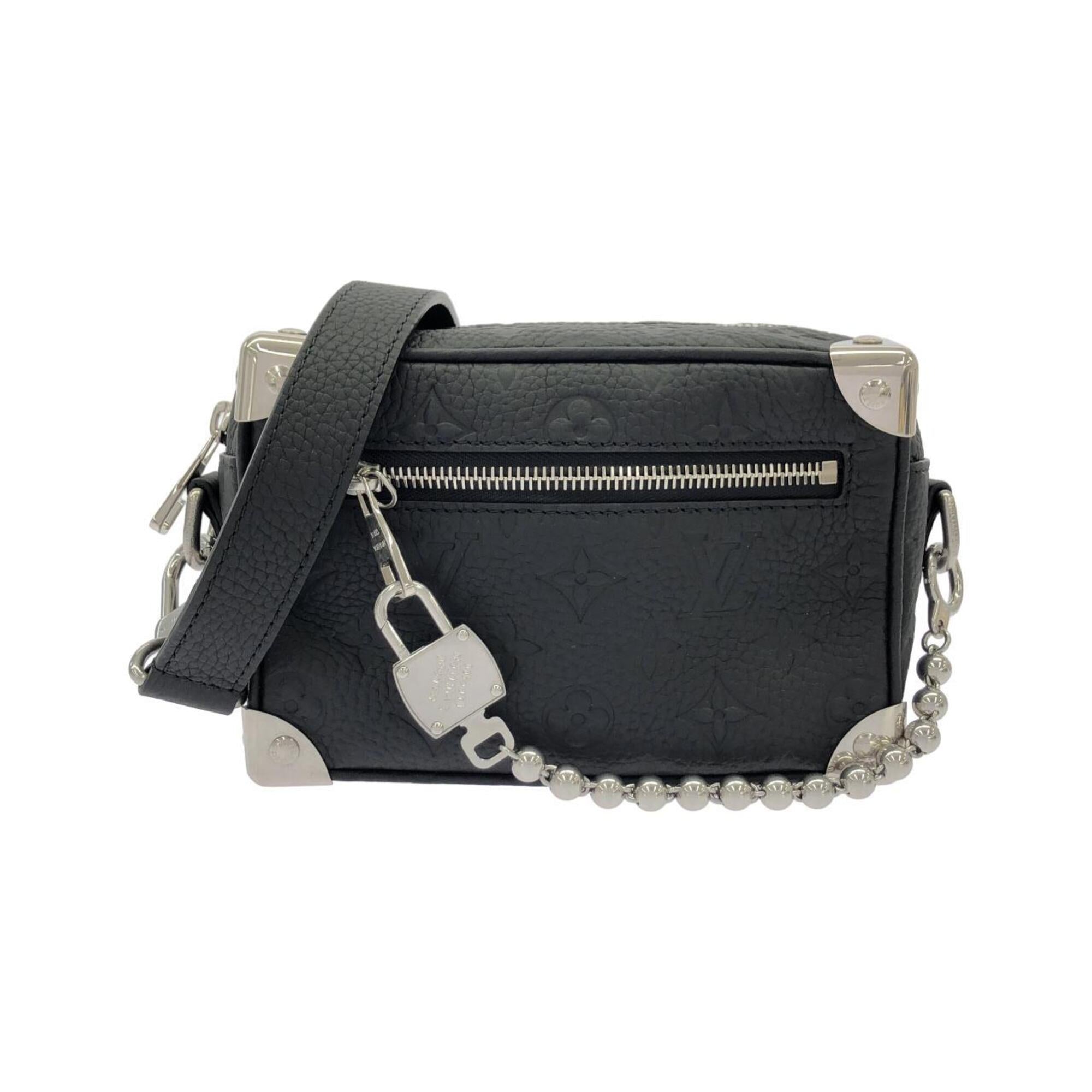 Louis Vuitton Black Leather Shoulder Bag (Pre-Owned)