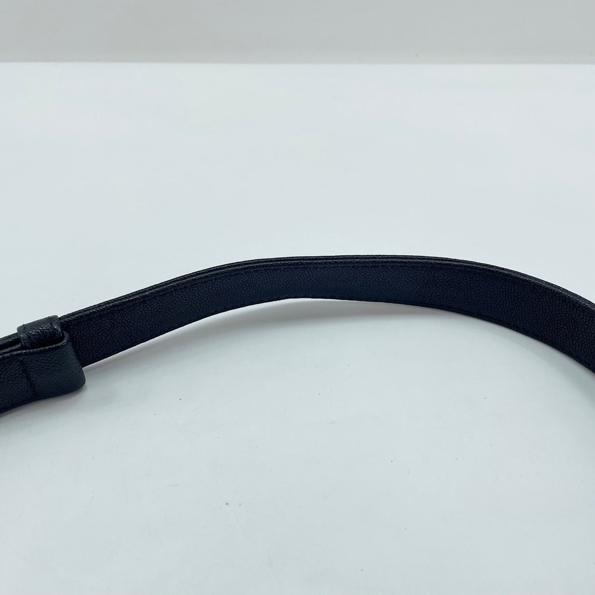 Chanel Black Shoulder Bag (Pre-Owned)
