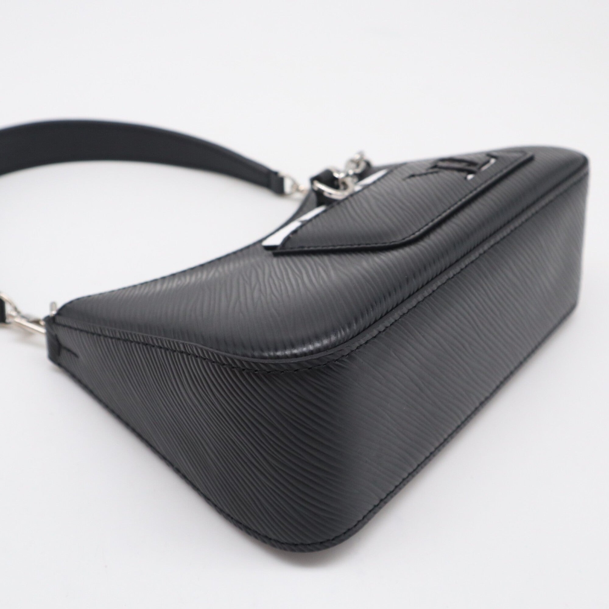 Louis Vuitton Epi Black Noir White Leather Handbag (Pre-Owned)