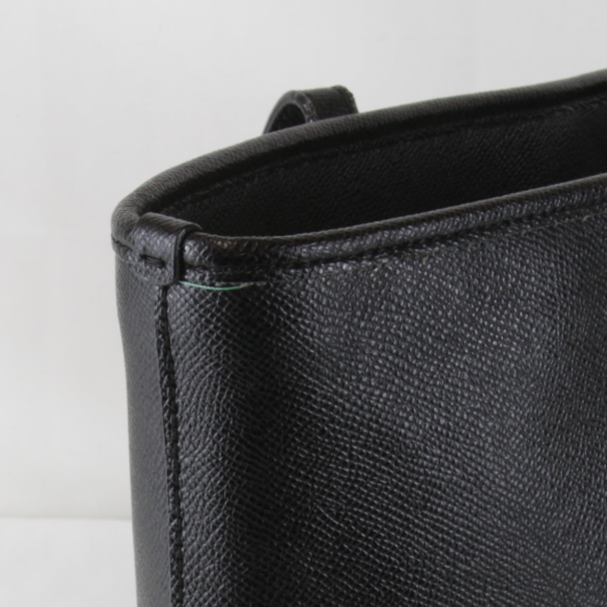 Coach Black Leather Tote Bag (Pre-Owned)