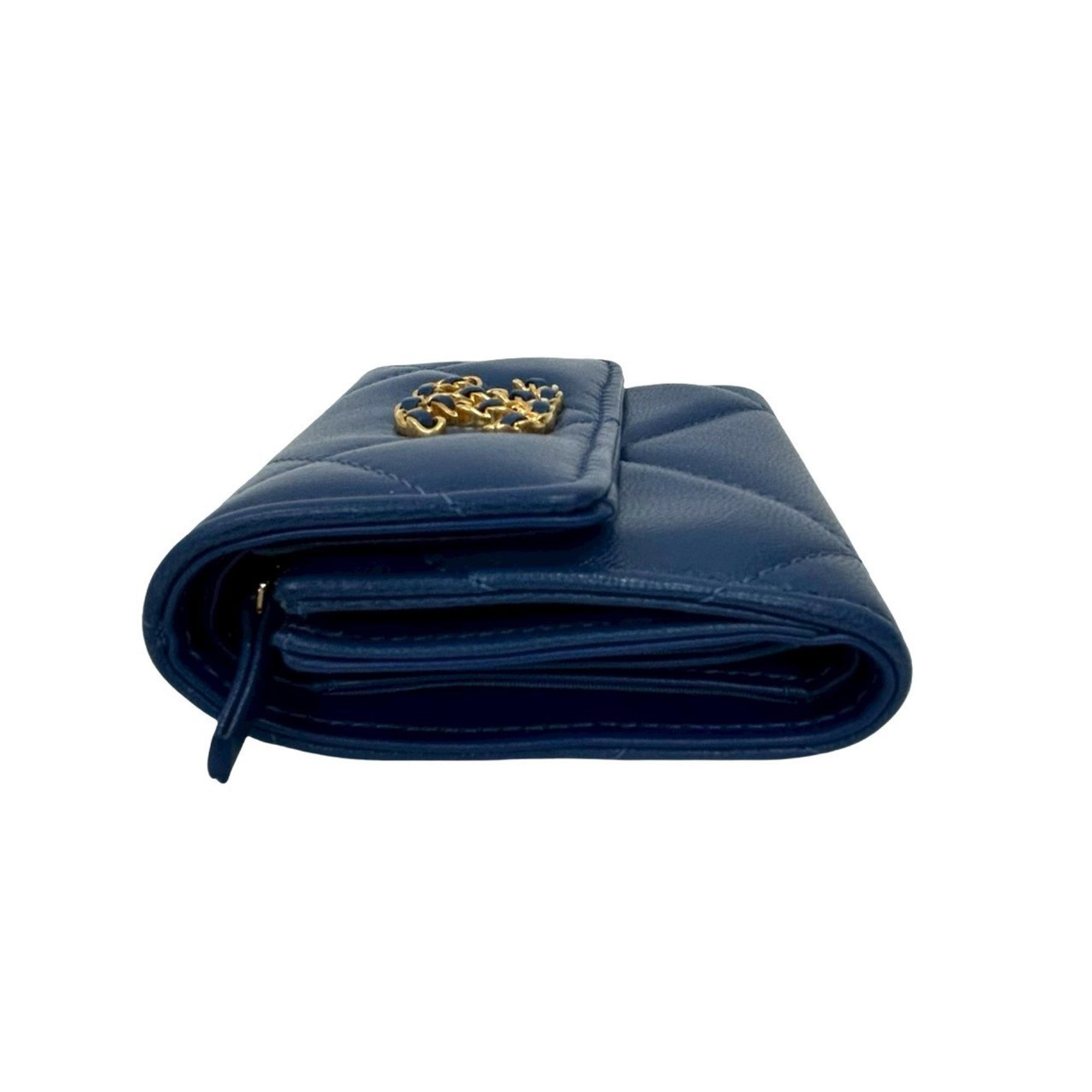Chanel Blue Leather Wallet (Bi-Fold) (Pre-Owned)