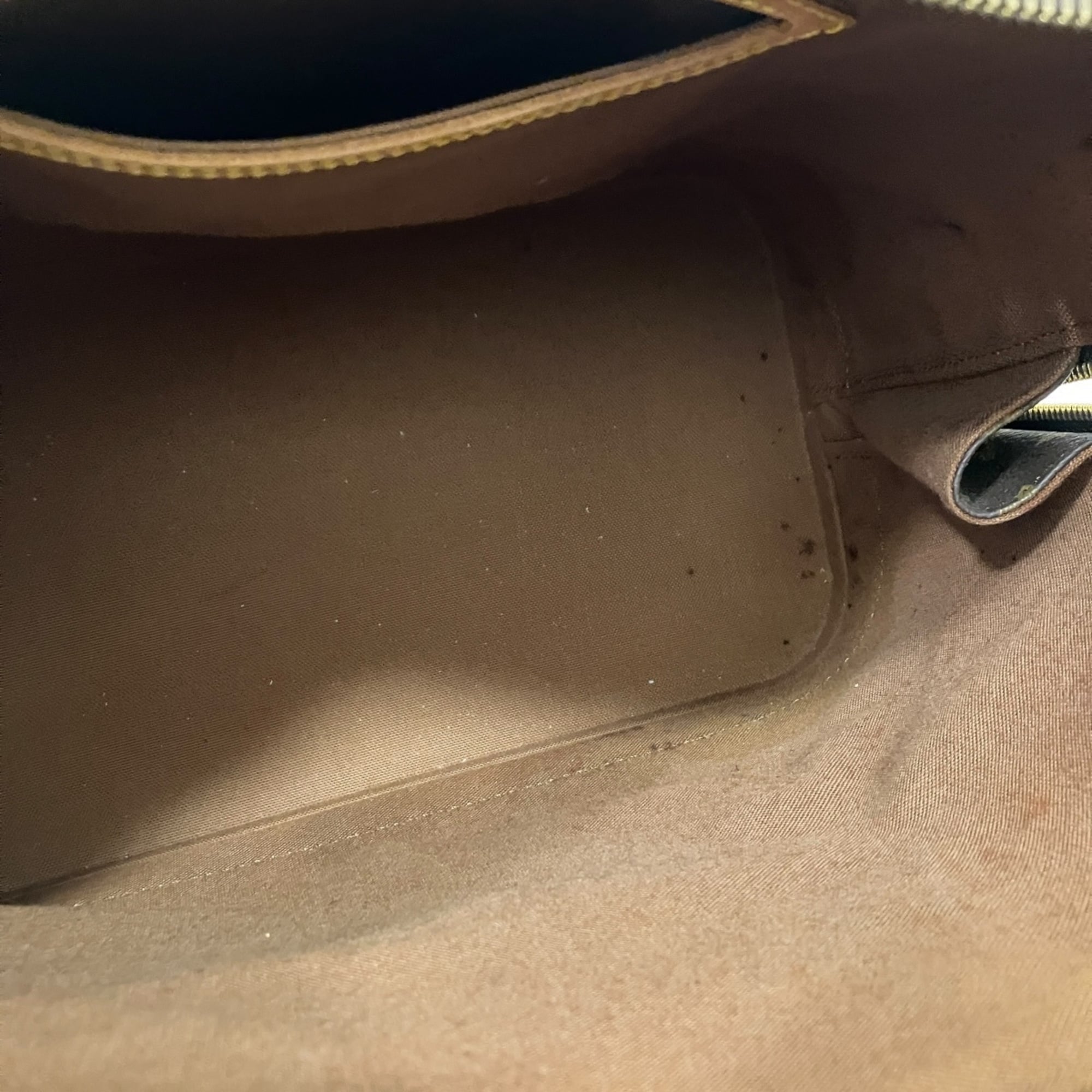Louis Vuitton Brown Monogram Handbag (Pre-Owned)
