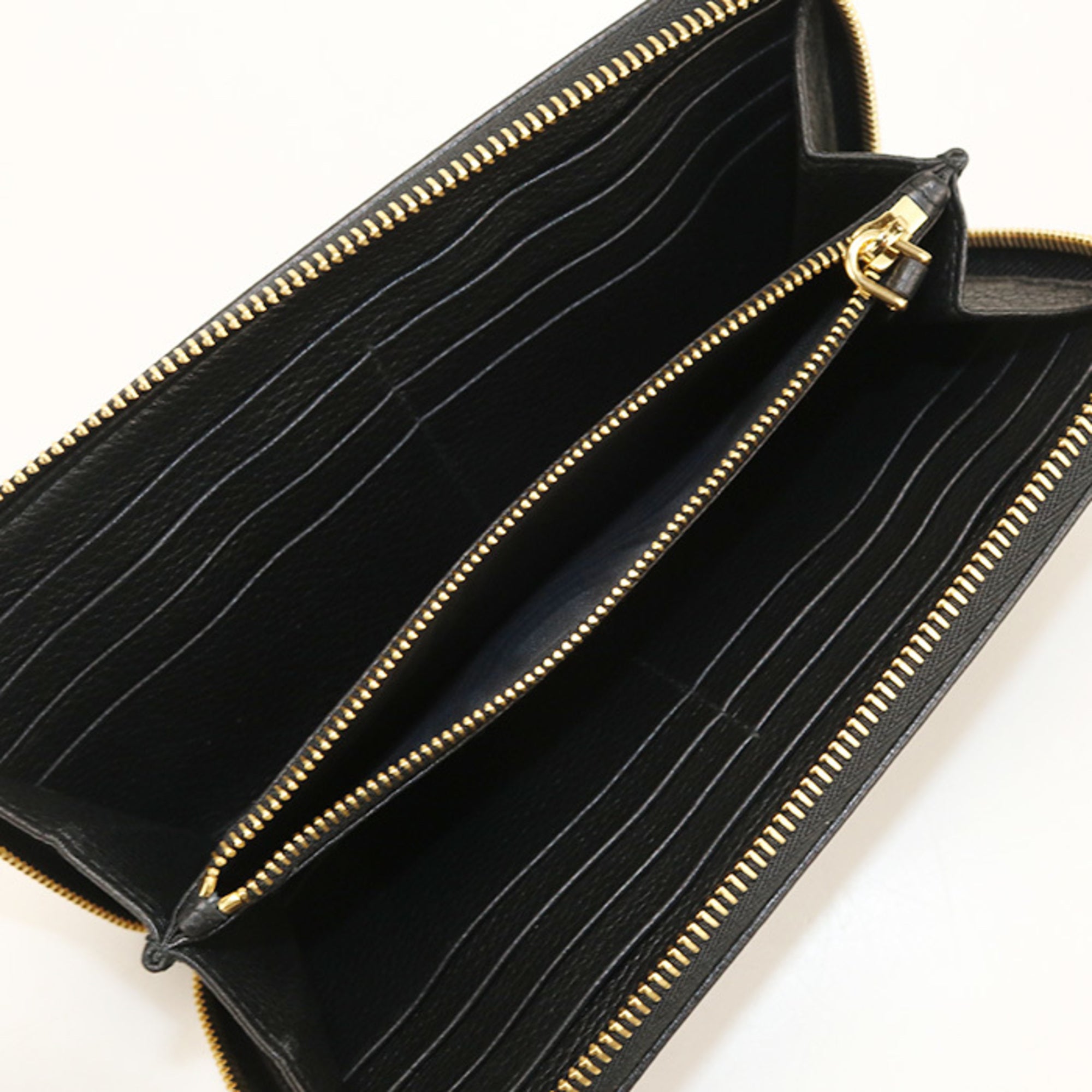Prada Black Leather Long Wallet (Bi-Fold) (Pre-Owned)