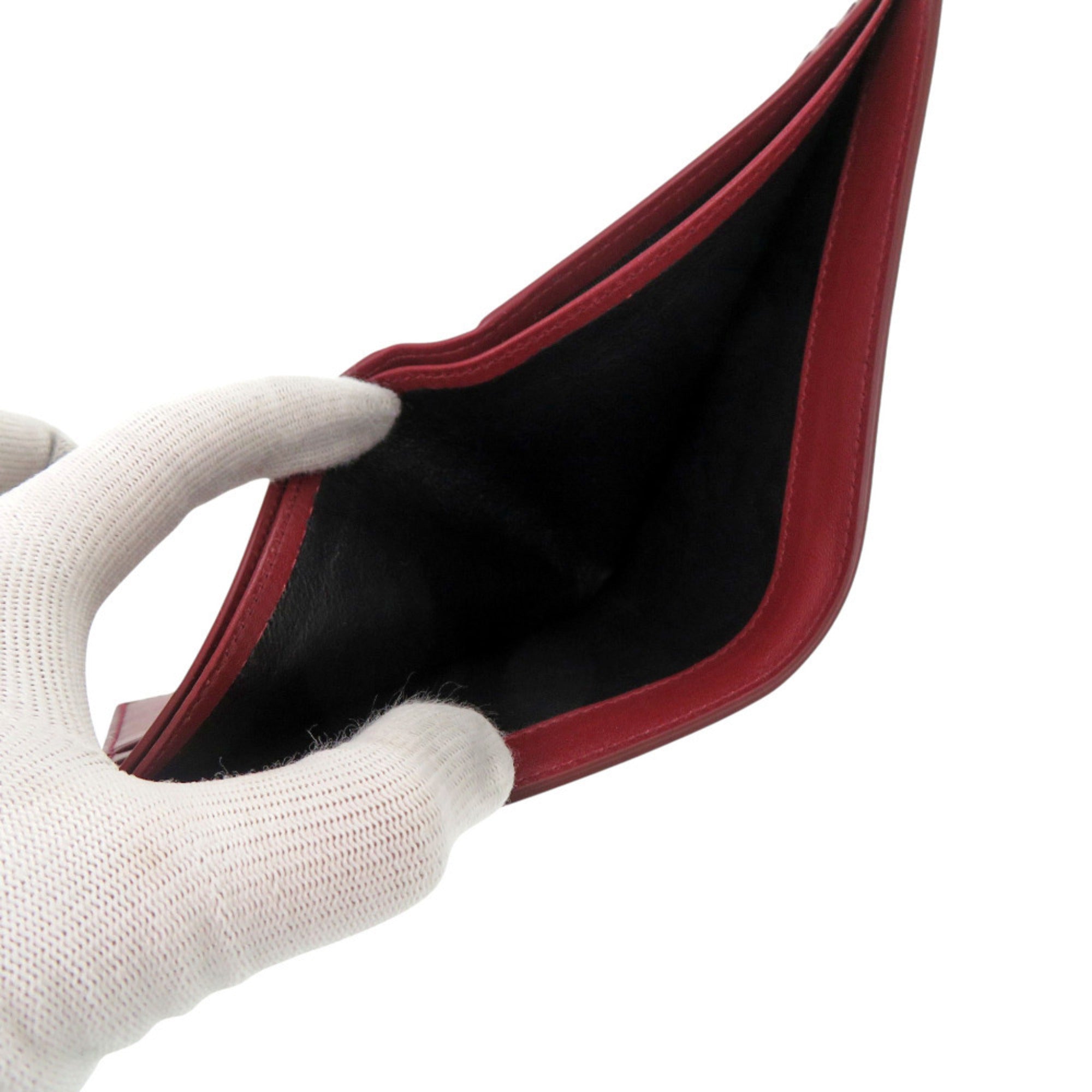 Yves Saint Laurent Bordeaux Red Color Patent Leather Wallet (Bi-Fold) (Pre-Owned)