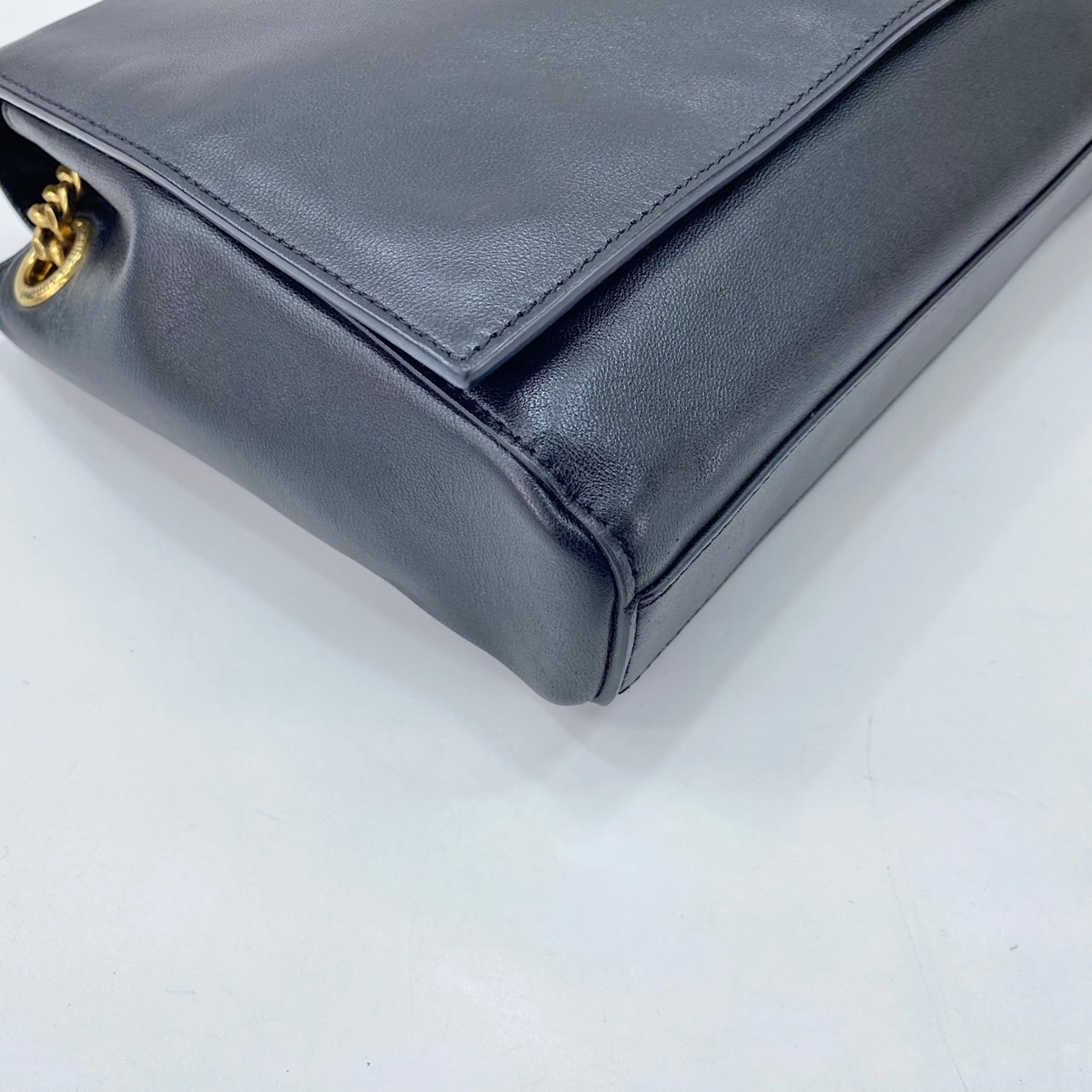Yves Saint Laurent Black Leather Shoulder Bag (Pre-Owned)